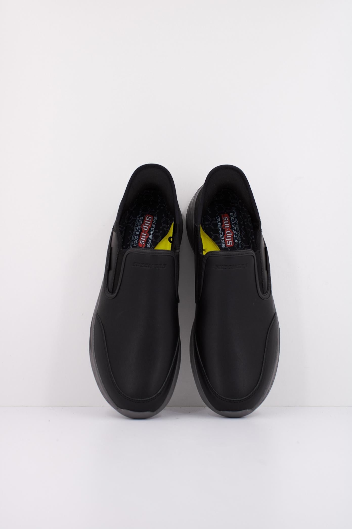 SKECHERS SLADE - COOPER SLIP-INS en color NEGRO (3)