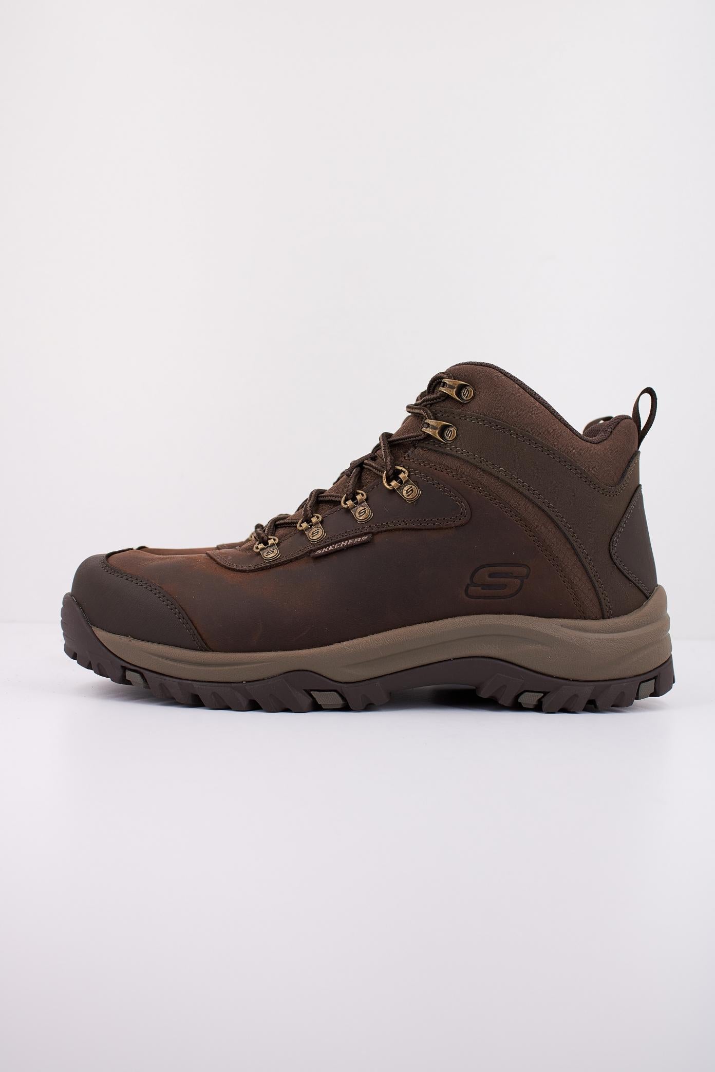 SKECHERS RELMENT - LENNOX en color MARRON (1)