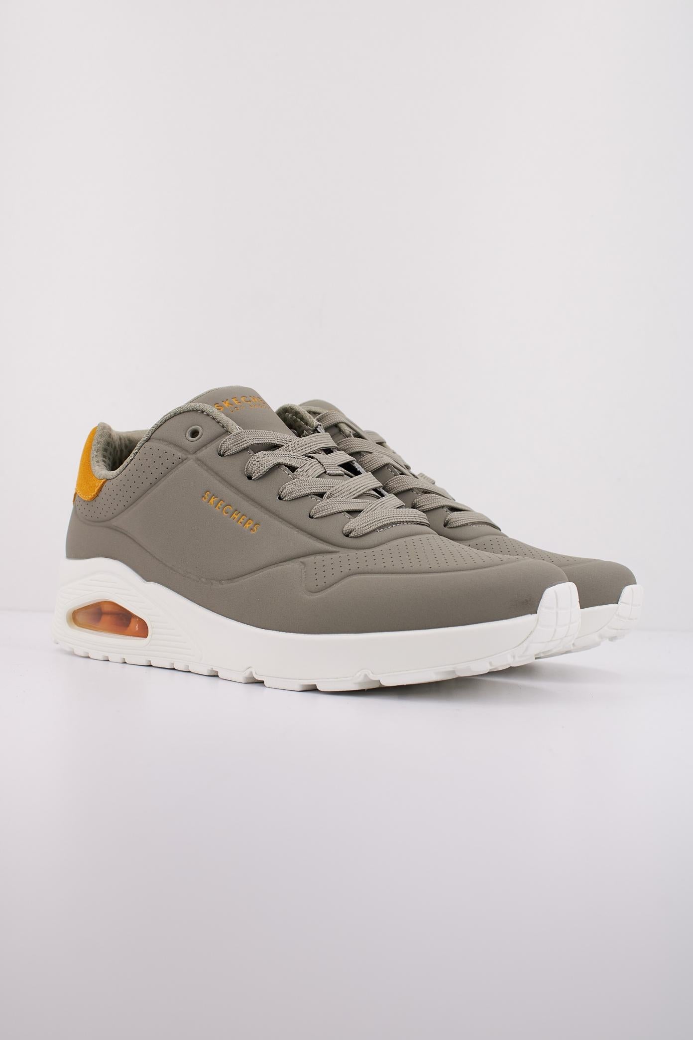 SKECHERS UNO - SUITED ON AIR en color GRIS (2)