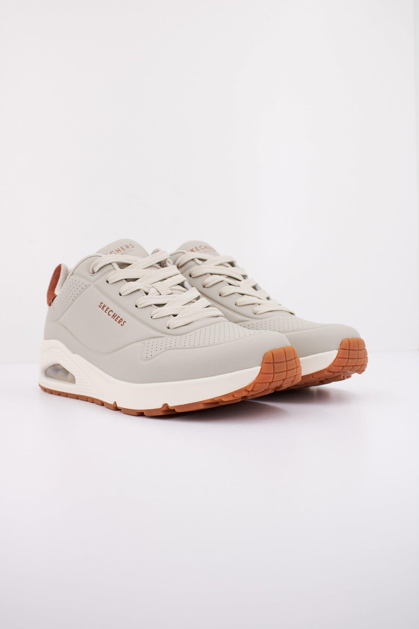 SKECHERS UNO - SUITED ON AIR en color GRIS (2)