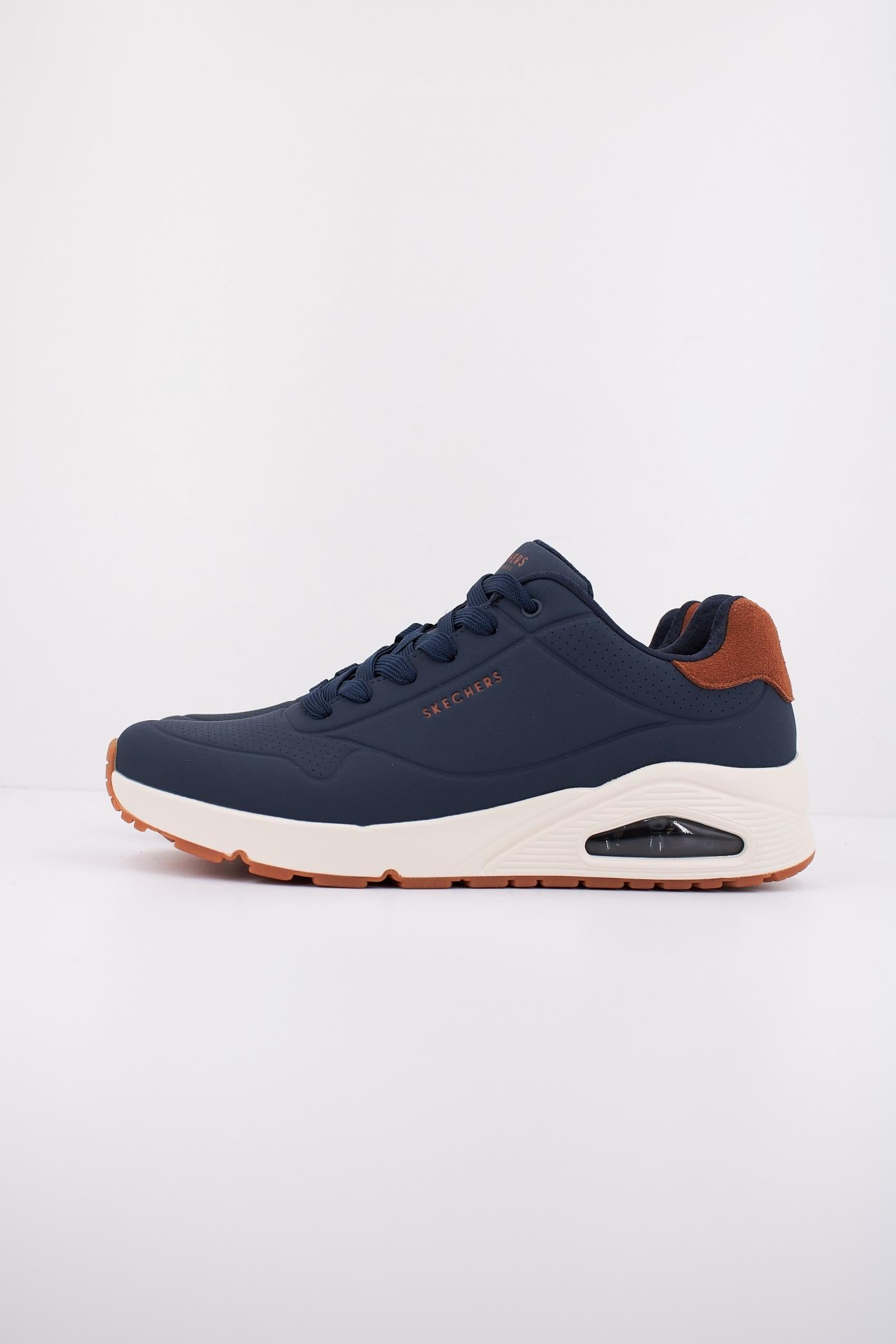 SKECHERS UNO - SUITED ON AIR en color AZUL (1)
