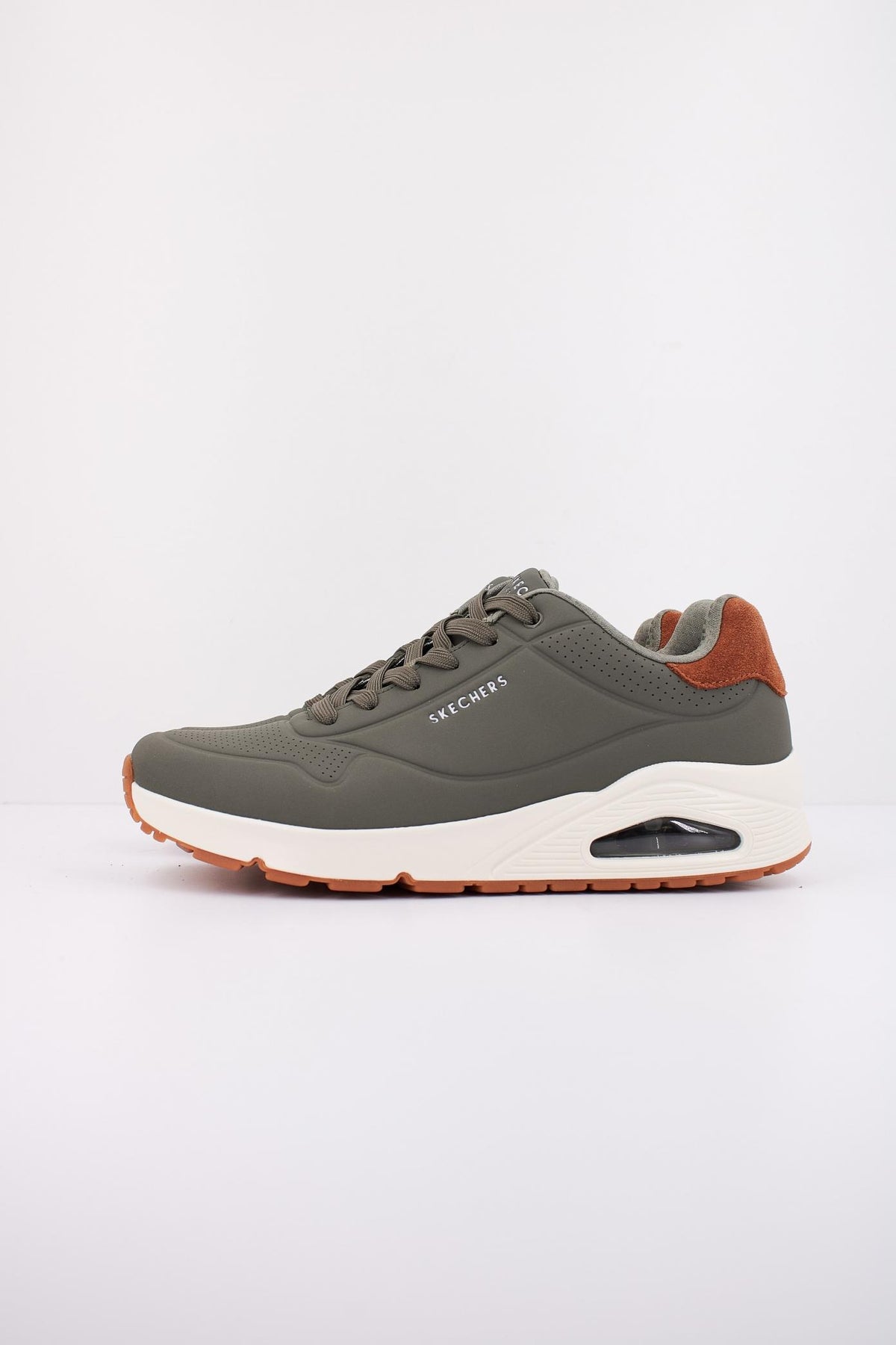 SKECHERS UNO - SUITED ON AIR en color VERDE (1)