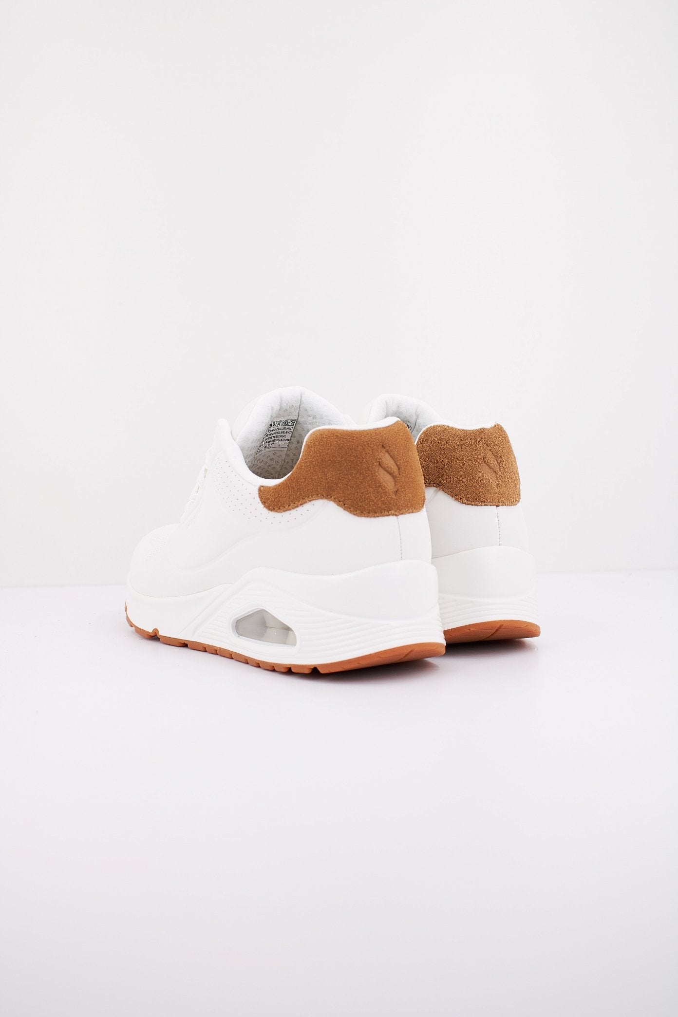 SKECHERS UNO - SUITED ON AIR en color BLANCO (4)