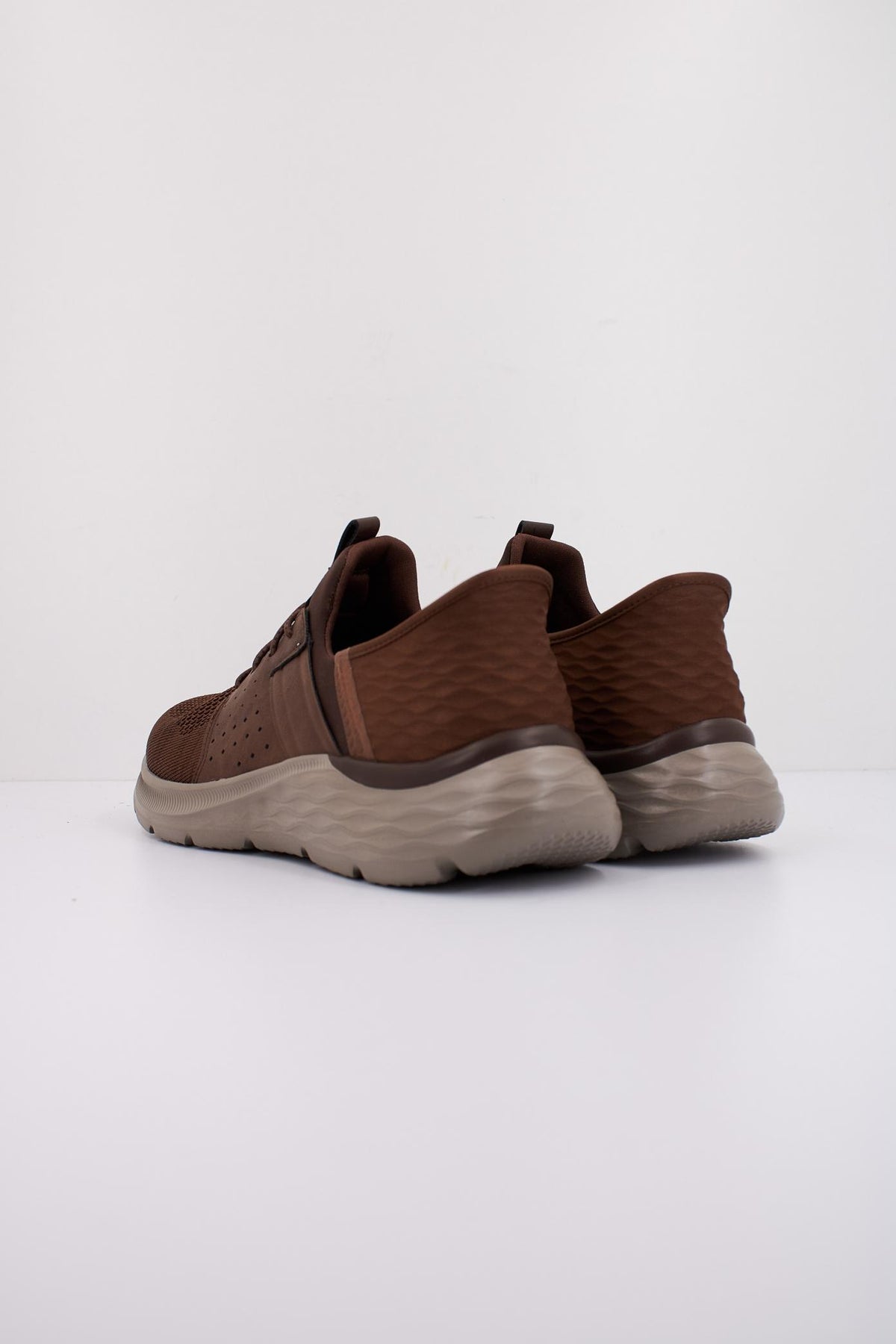 SKECHERS GARNER - NEWICK SLPI - INS en color MARRON (4)