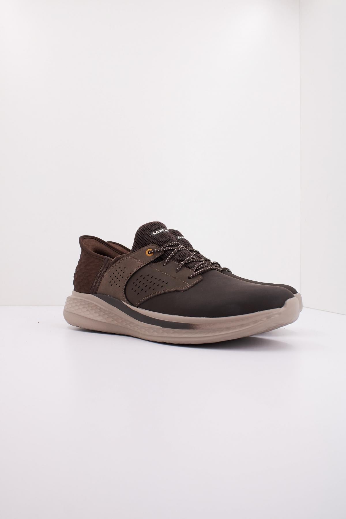 SKECHERS SLADE - MACKLIN en color MARRON (2)