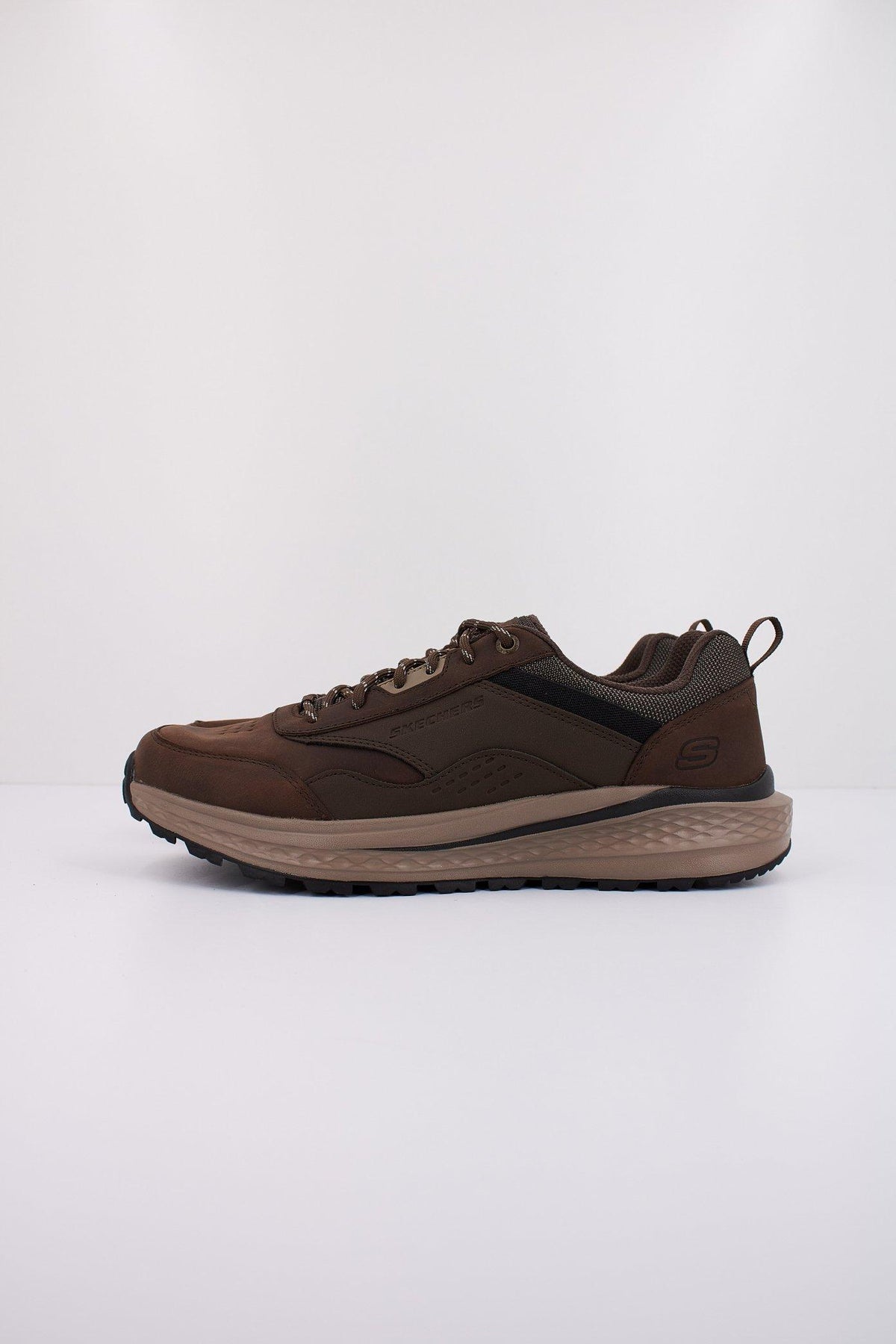 SKECHERS SLADE ULTRA - PERALT en color MARRON (1)