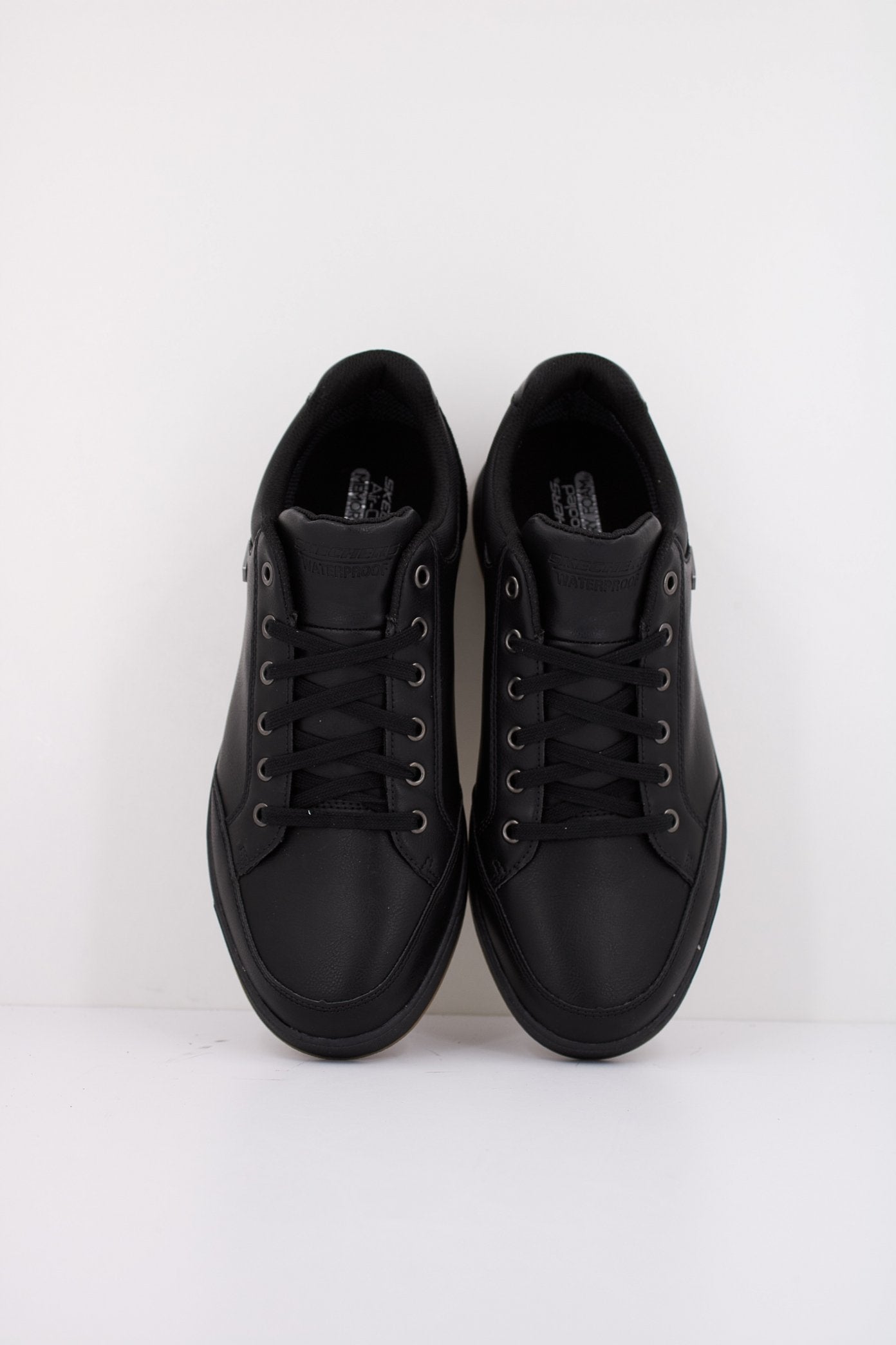 SKECHERS SPARKMAN en color NEGRO (3)