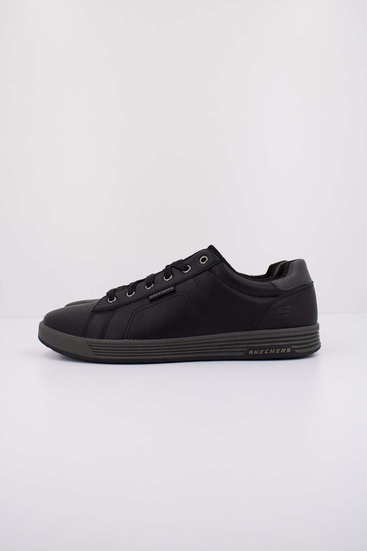 SKECHERS S CAVELL - HENSLEY en color NEGRO (1)