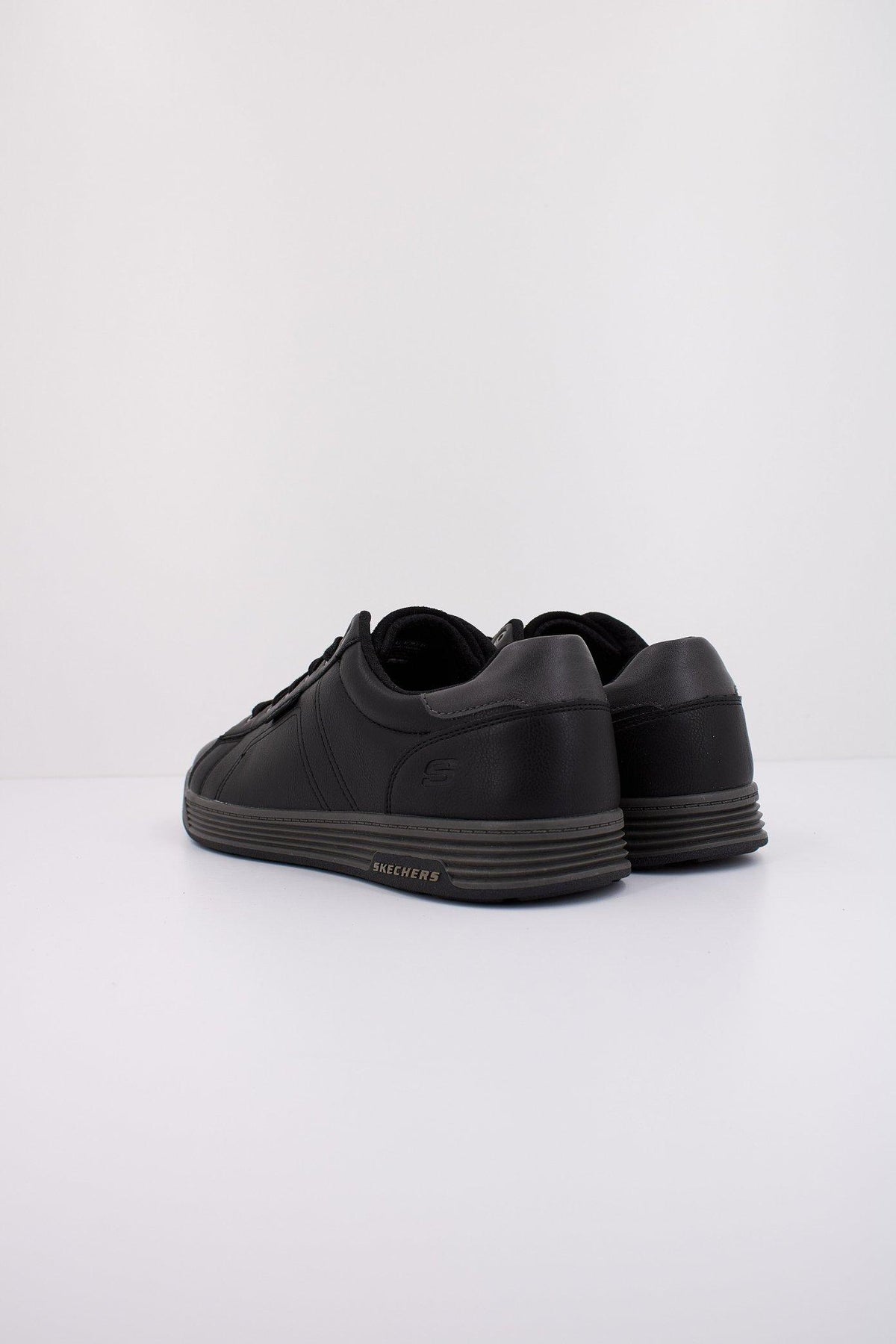 SKECHERS S CAVELL - HENSLEY en color NEGRO (4)
