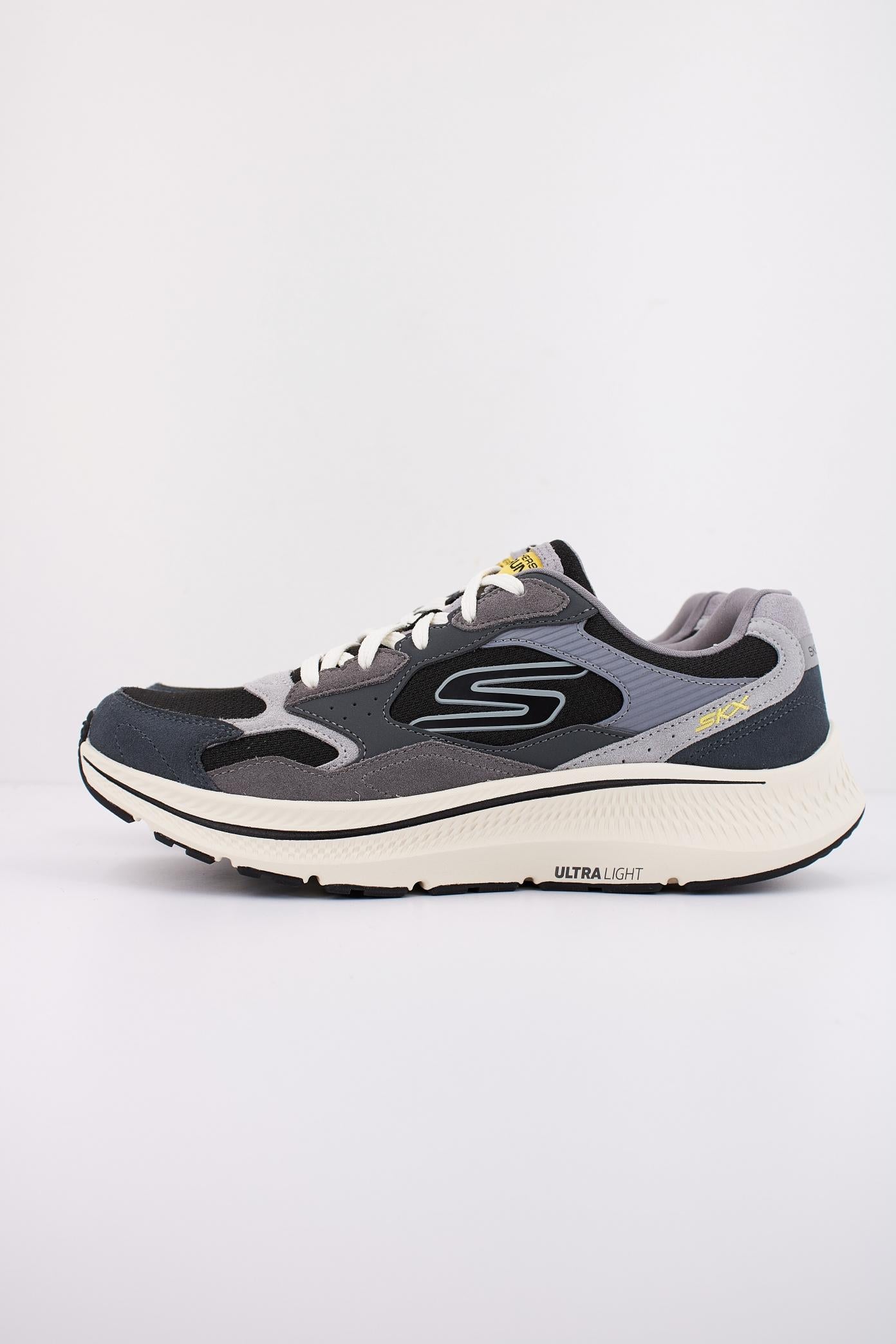 SKECHERS RUN CONSISTENT . en color GRIS (1)