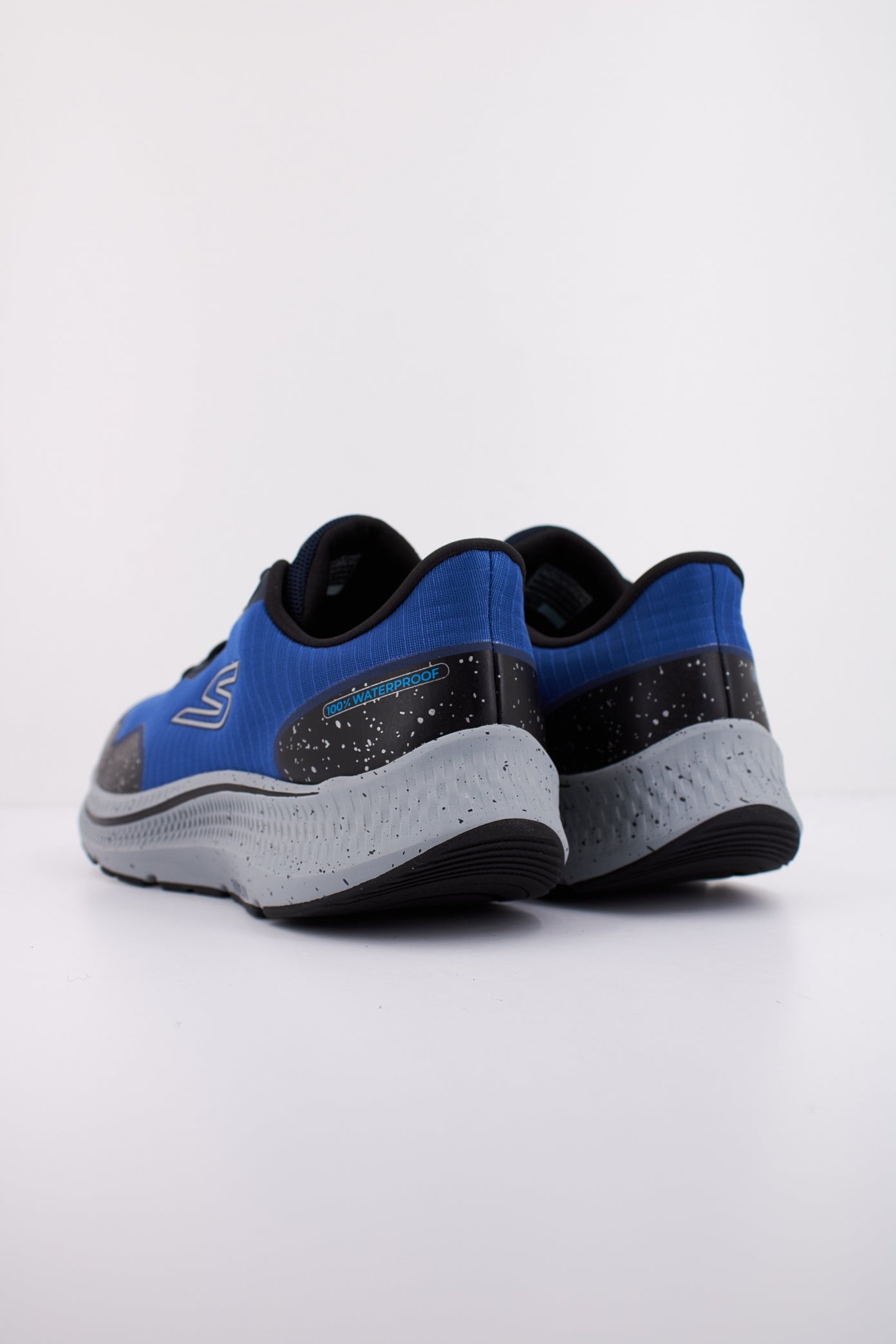 SKECHERS GO RUN CONSISTENT . en color AZUL (4)