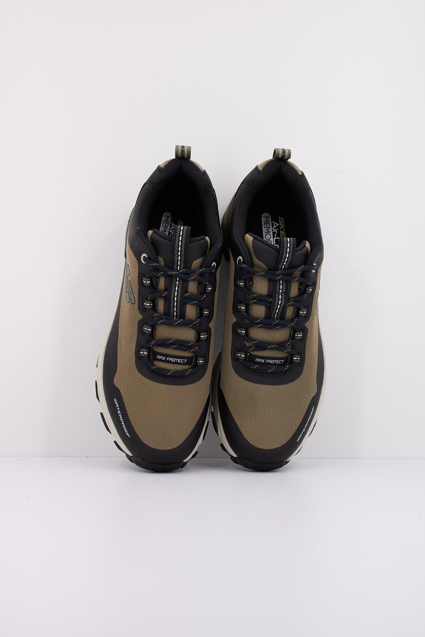 SKECHERS MAX PROTECT - FAST TRACK en color VERDE (3)