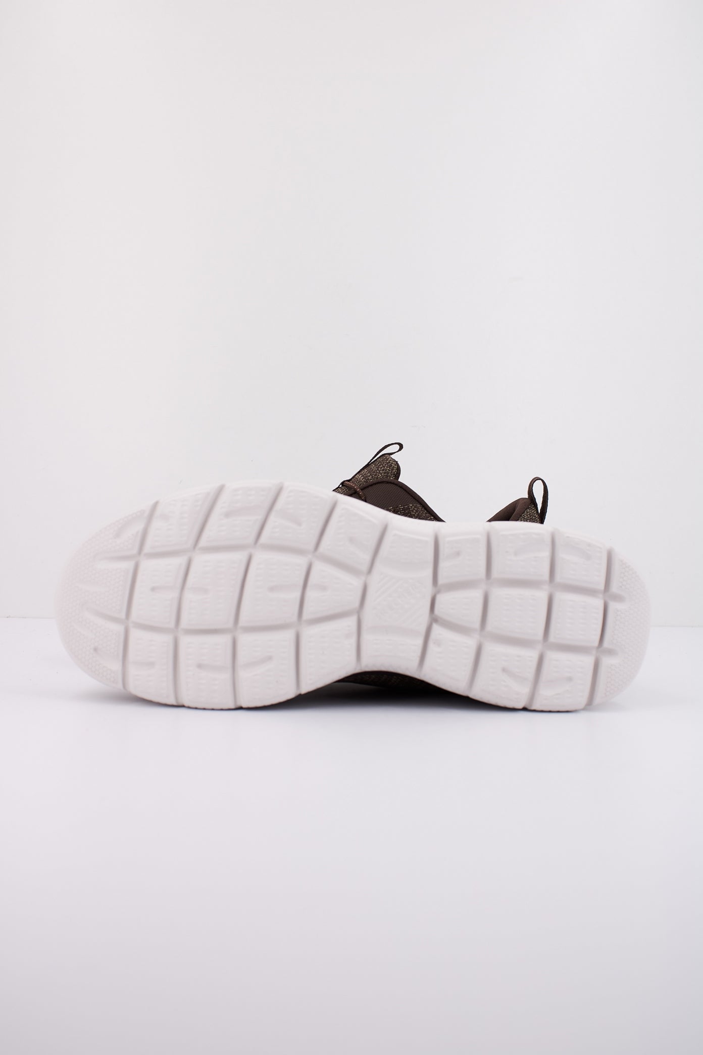 SKECHERS SUMMITS - SORENZ en color MARRON (5)