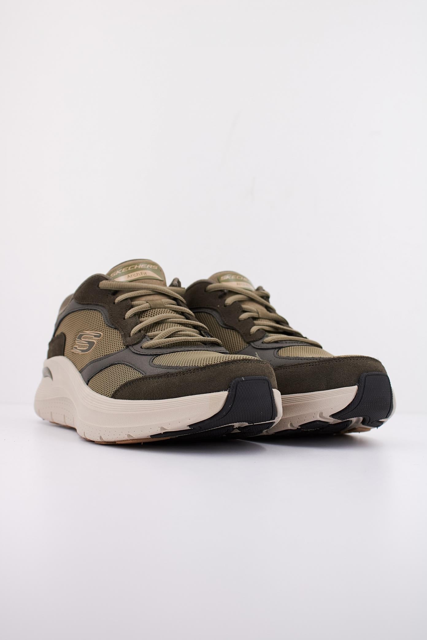SKECHERS ARCH FIT . - THE K en color VERDE (2)