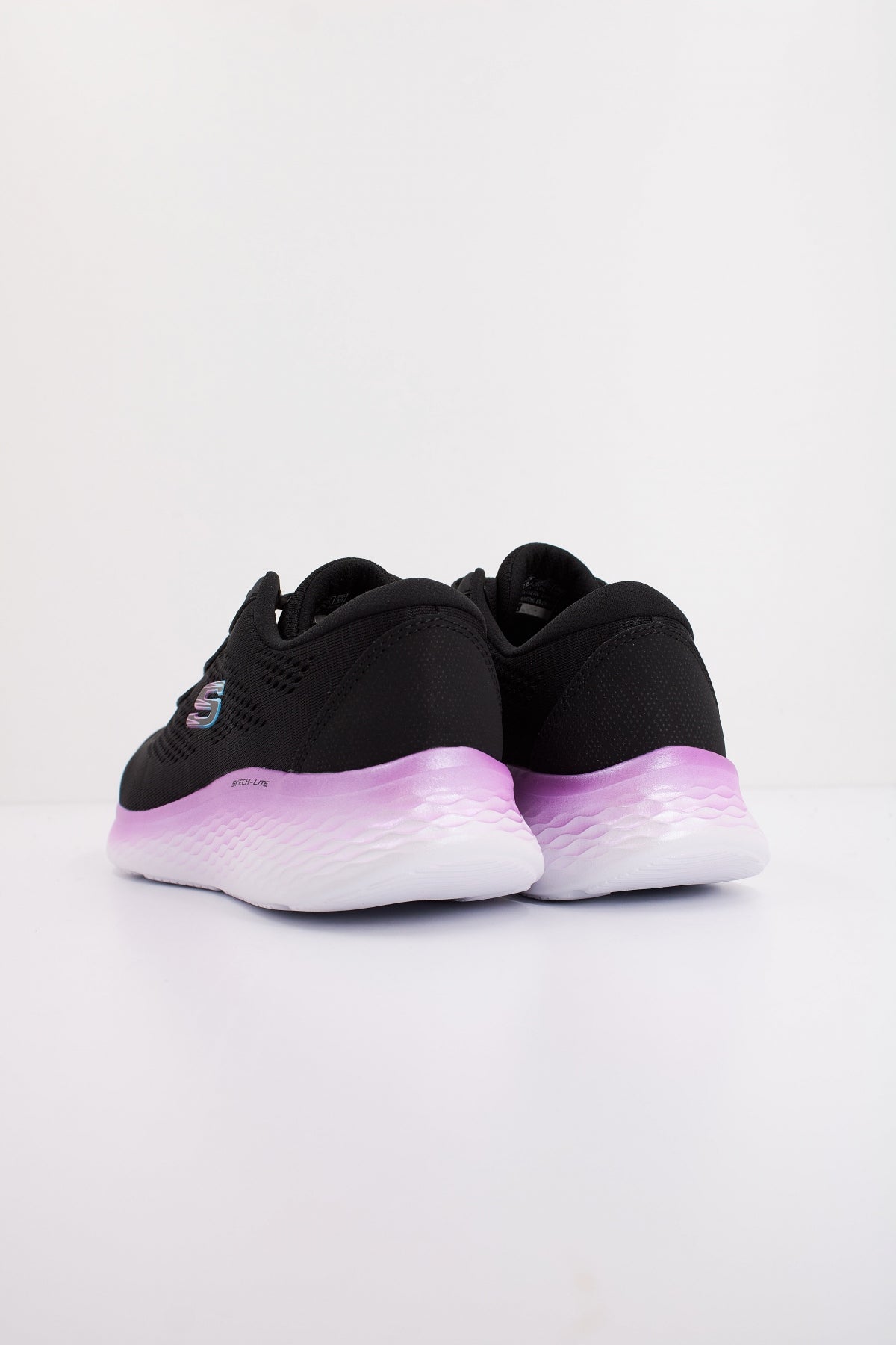 SKECHERS SKECH-LITE PRO-STUNN en color NEGRO (4)