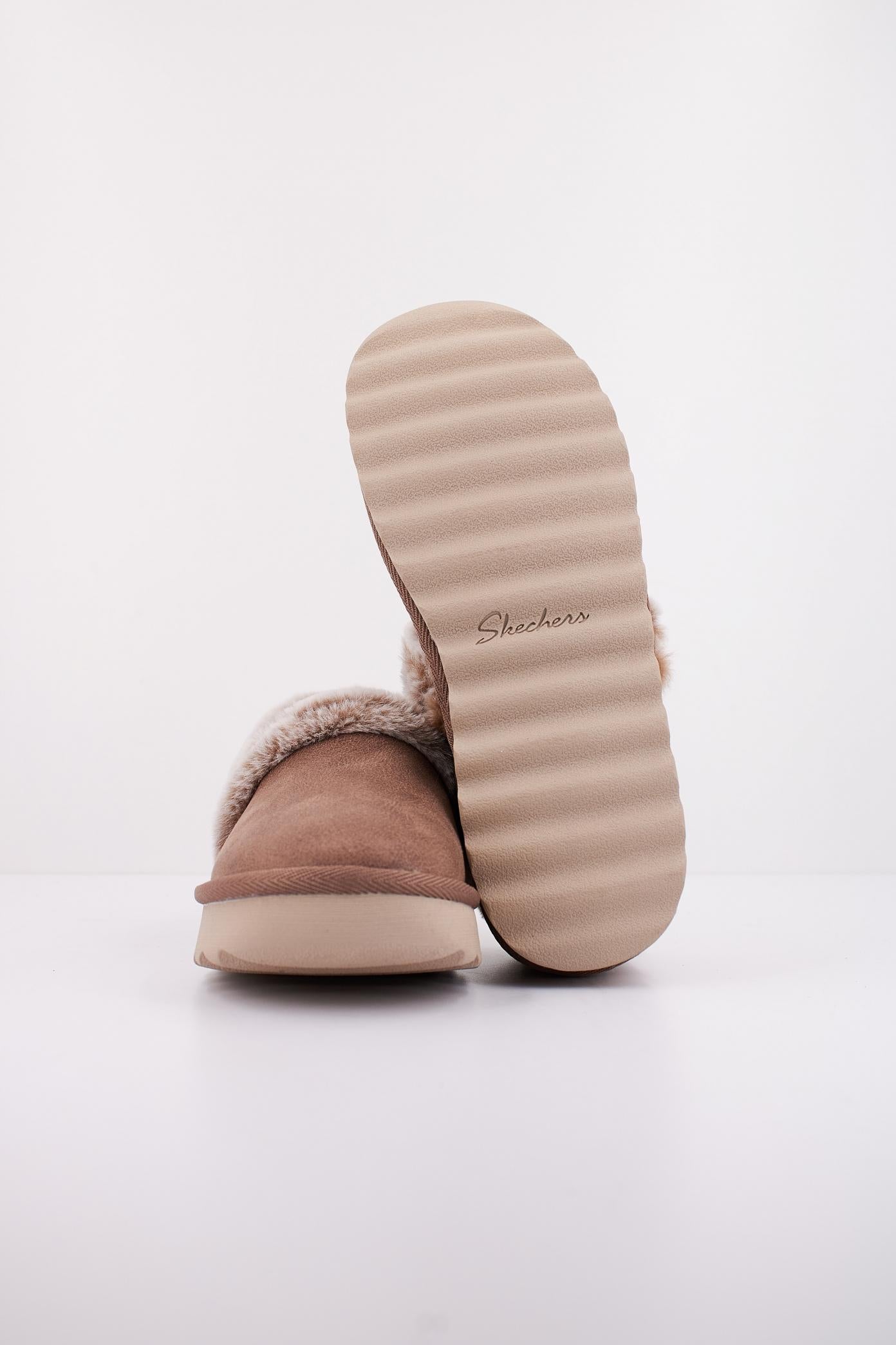 SKECHERS COZY UP en color MARRON (5)