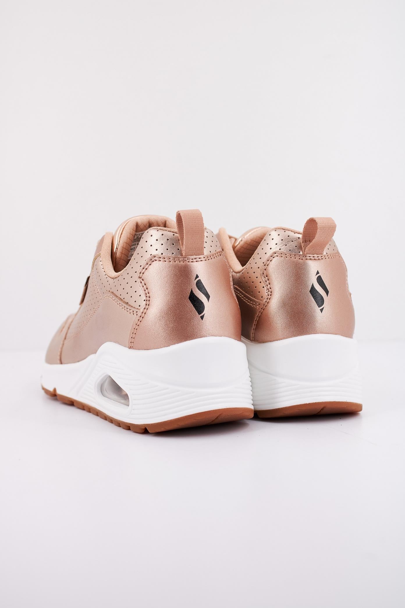 SKECHERS UNO - METALLIXS en color ROSA (4)