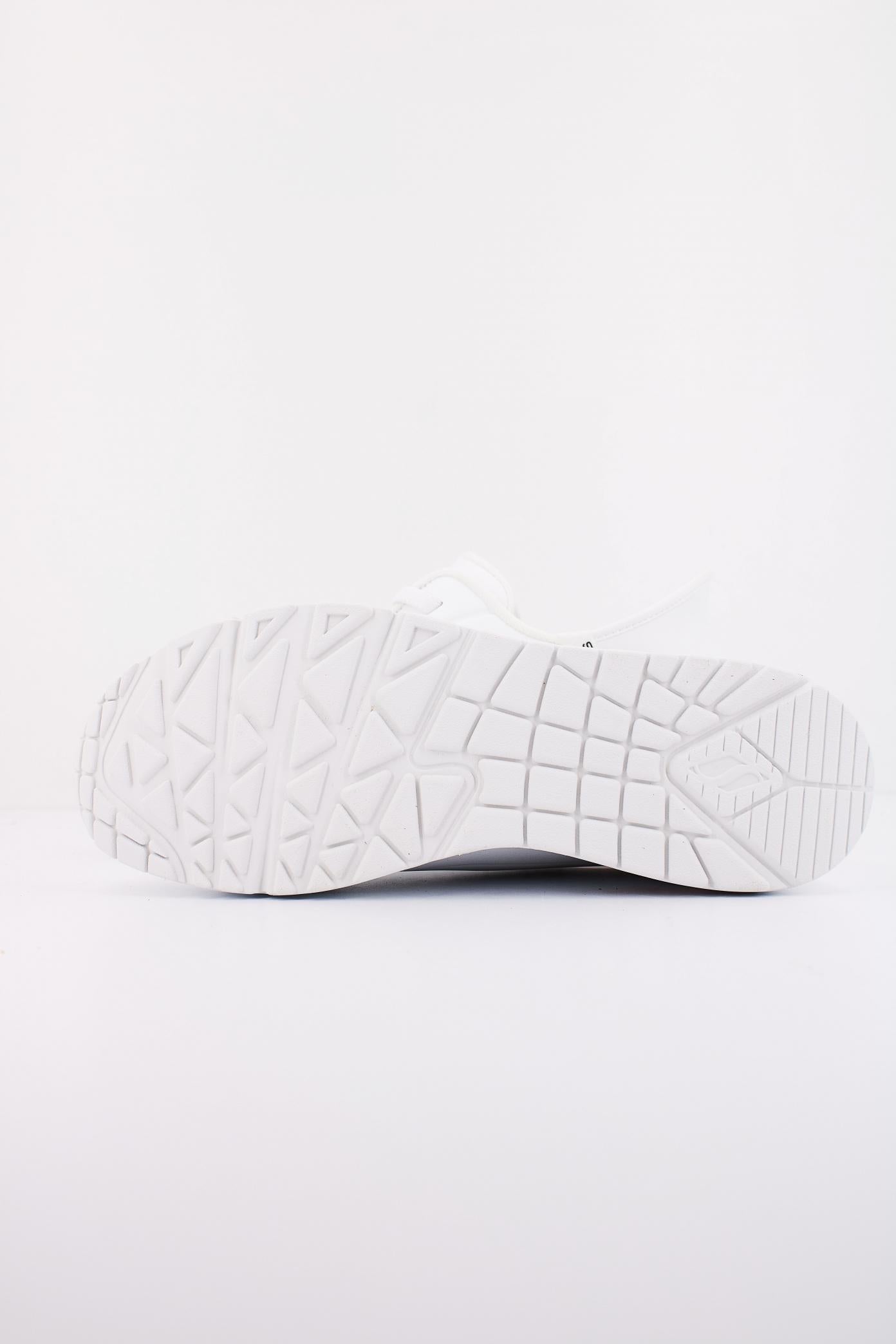 SKECHERS UNO - EASY-AIR en color BLANCO (5)
