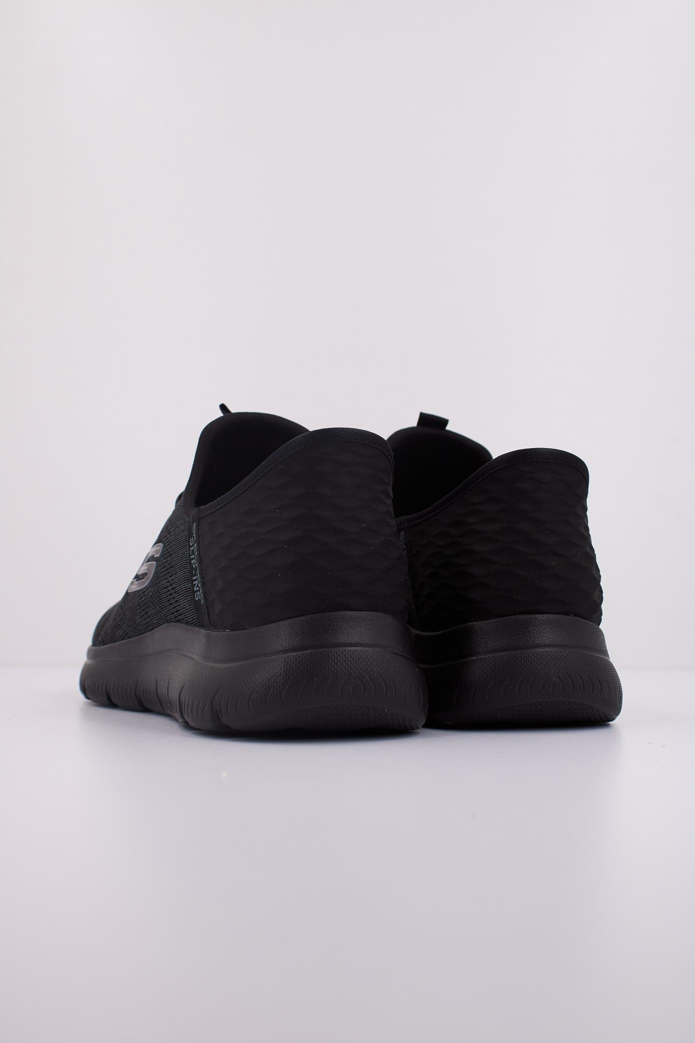 SKECHERS SUMMITS - KEY PACE SLIP-INS en color NEGRO (4)
