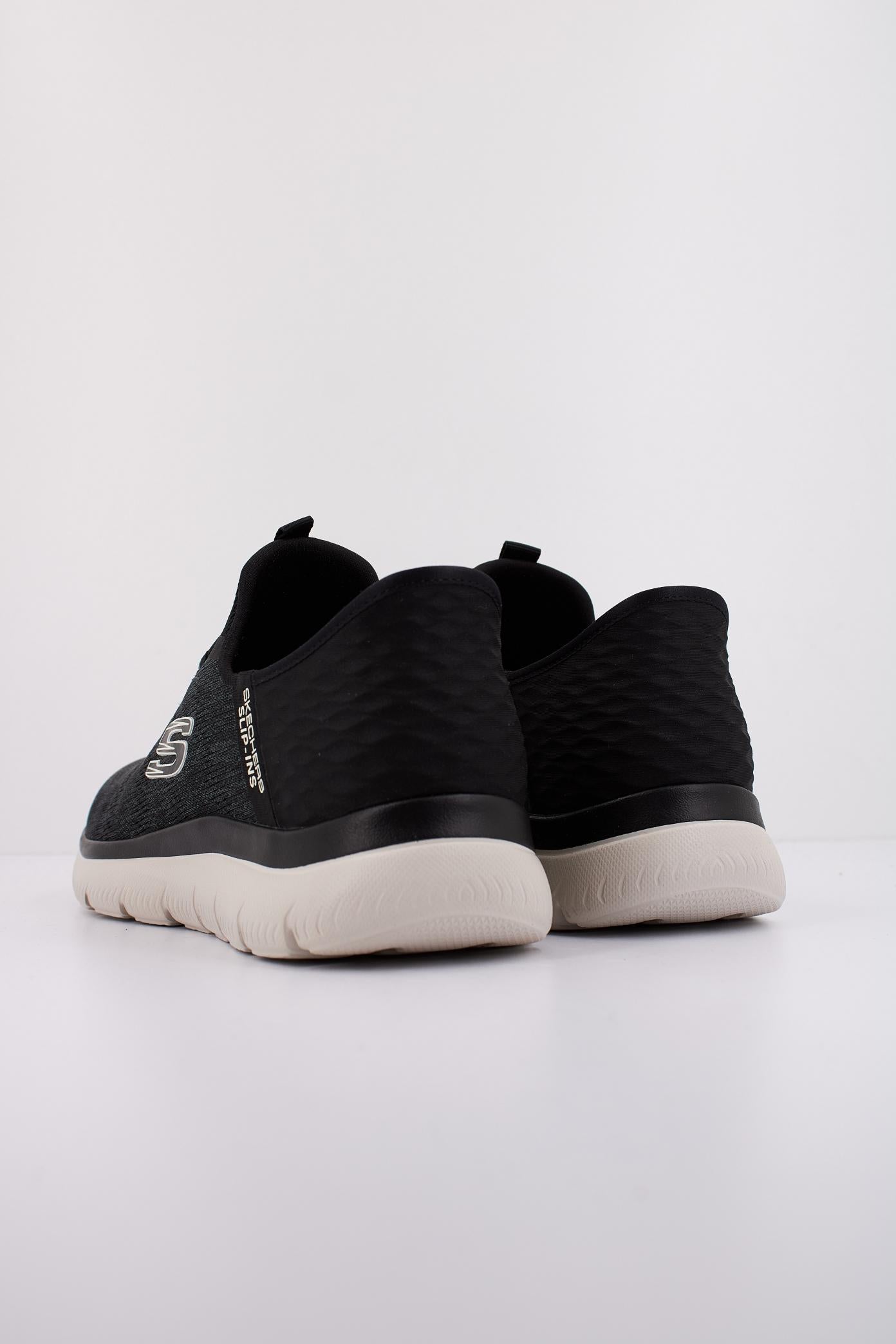 SKECHERS SUMMITS - KEY PACE SLIP-INS en color NEGRO (4)
