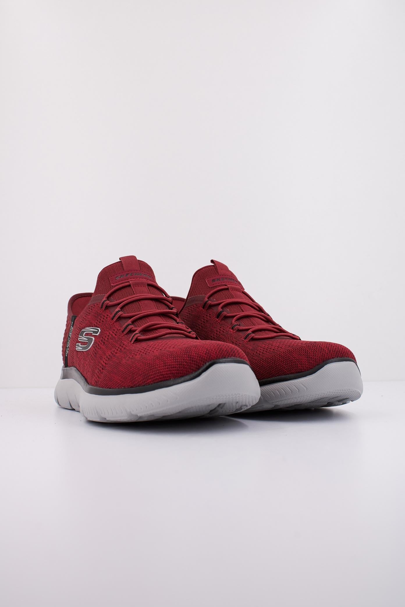 SKECHERS SUMMITS - KEY PACE SLIP-INS en color ROJO (2)