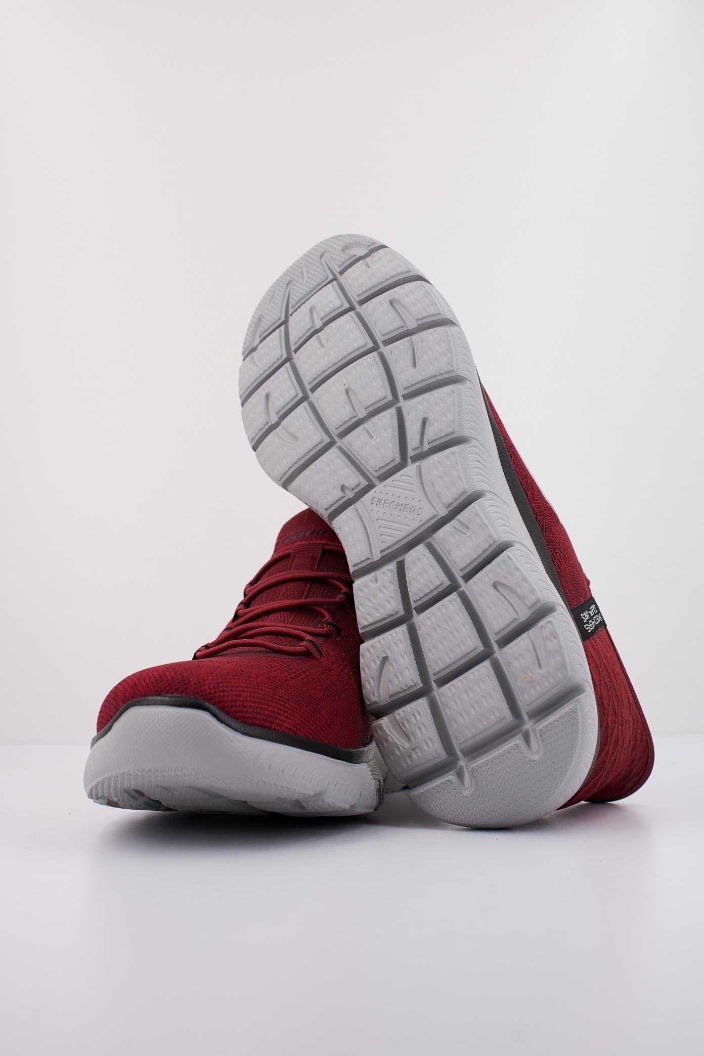 SKECHERS SUMMITS - KEY PACE SLIP-INS en color ROJO (5)