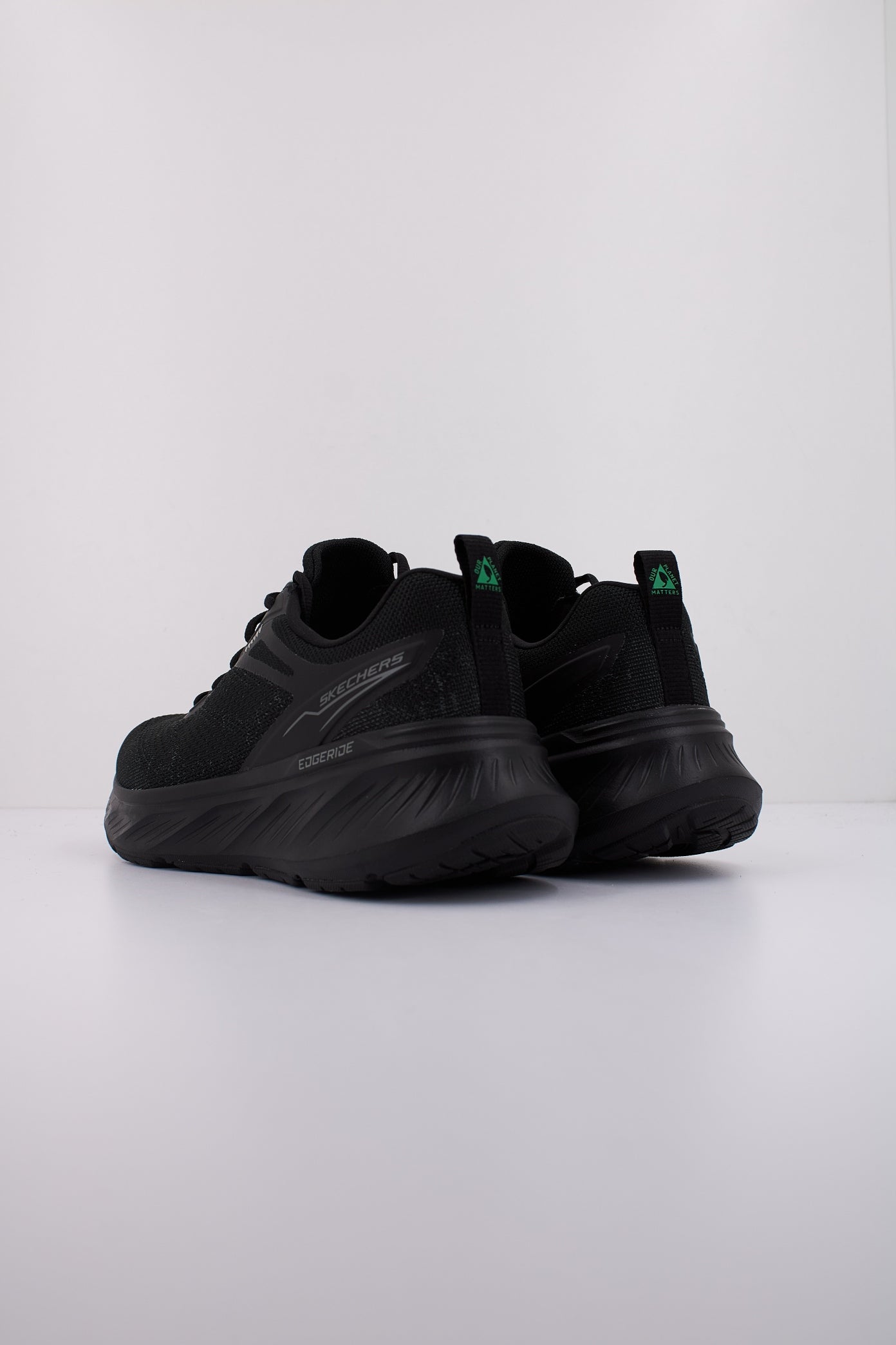SKECHERS EDGERIDE - EXXO en color NEGRO (4)