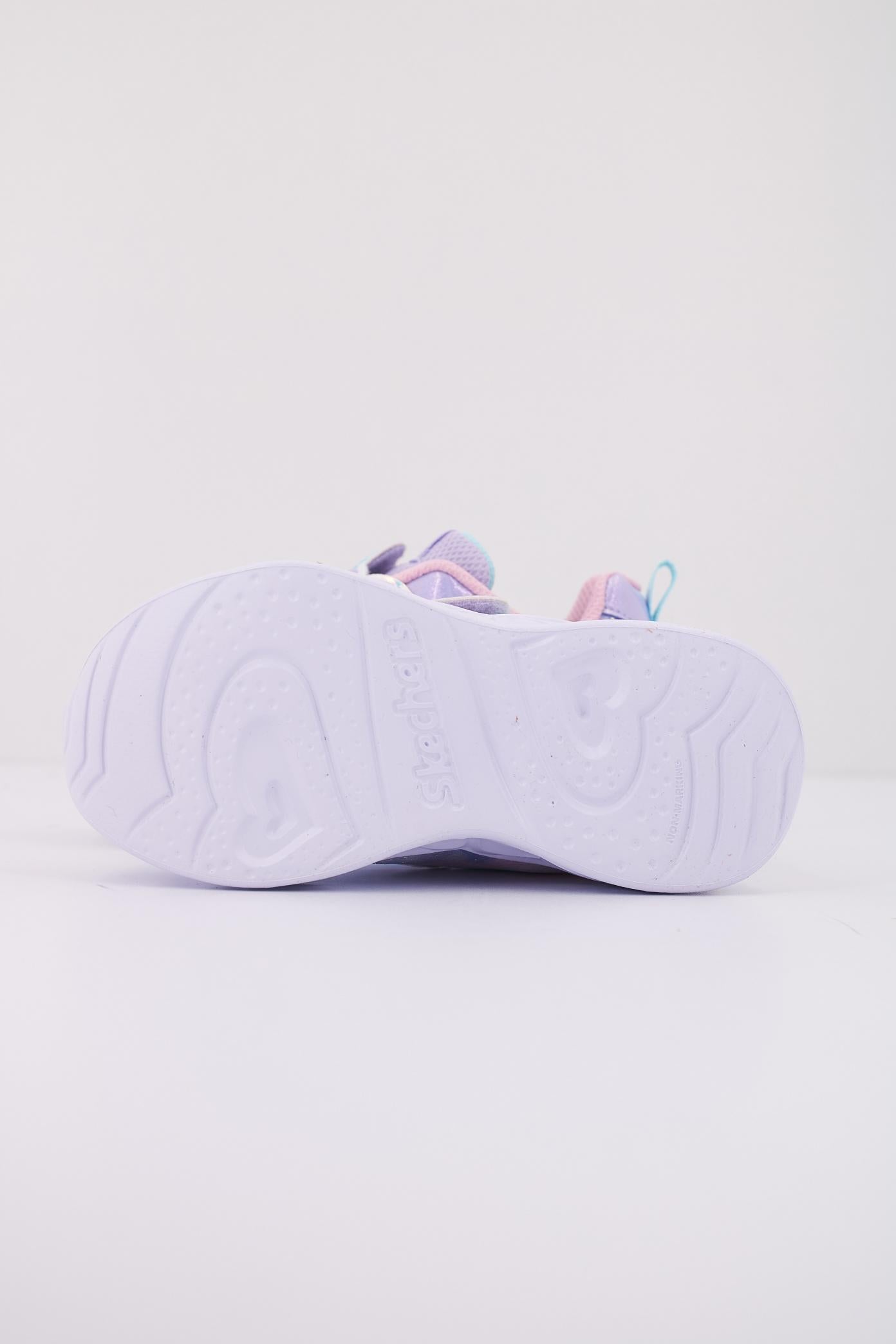 SKECHERS HEART LIGHTS - LOVIN en color VIOLETA (5)