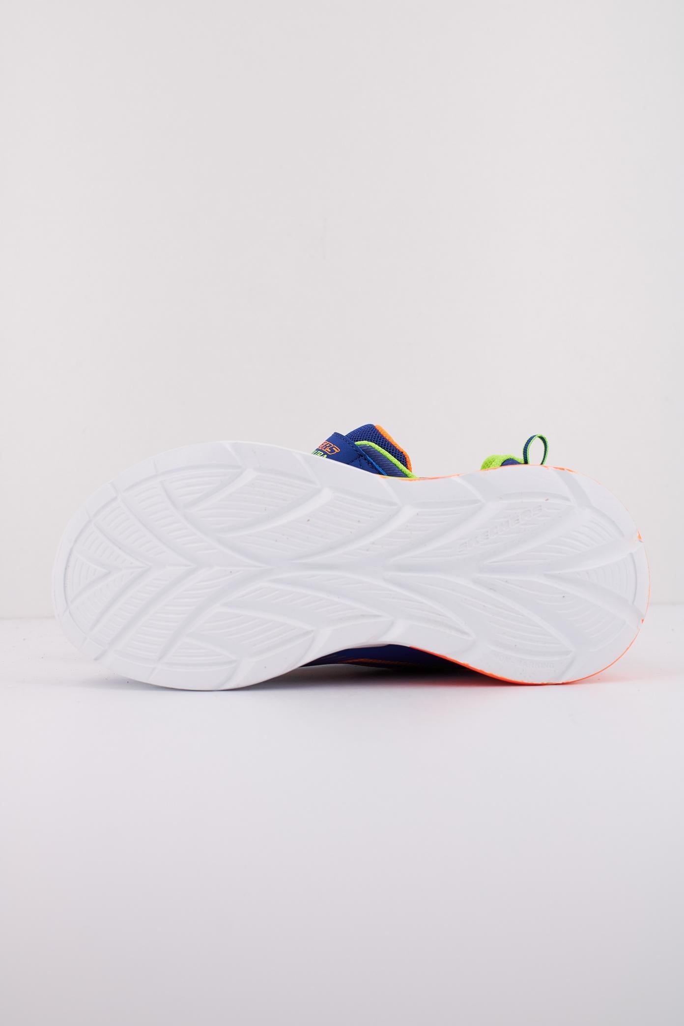 SKECHERS FLEX-GLOW ULTRA en color AZUL (5)