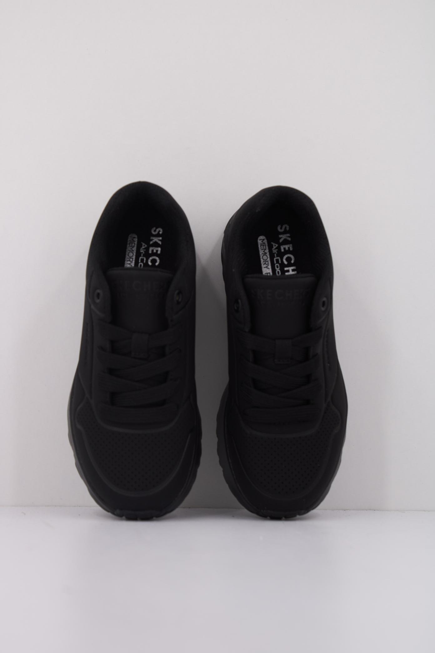 SKECHERS UNO LITE - DELODOX en color NEGRO (3)