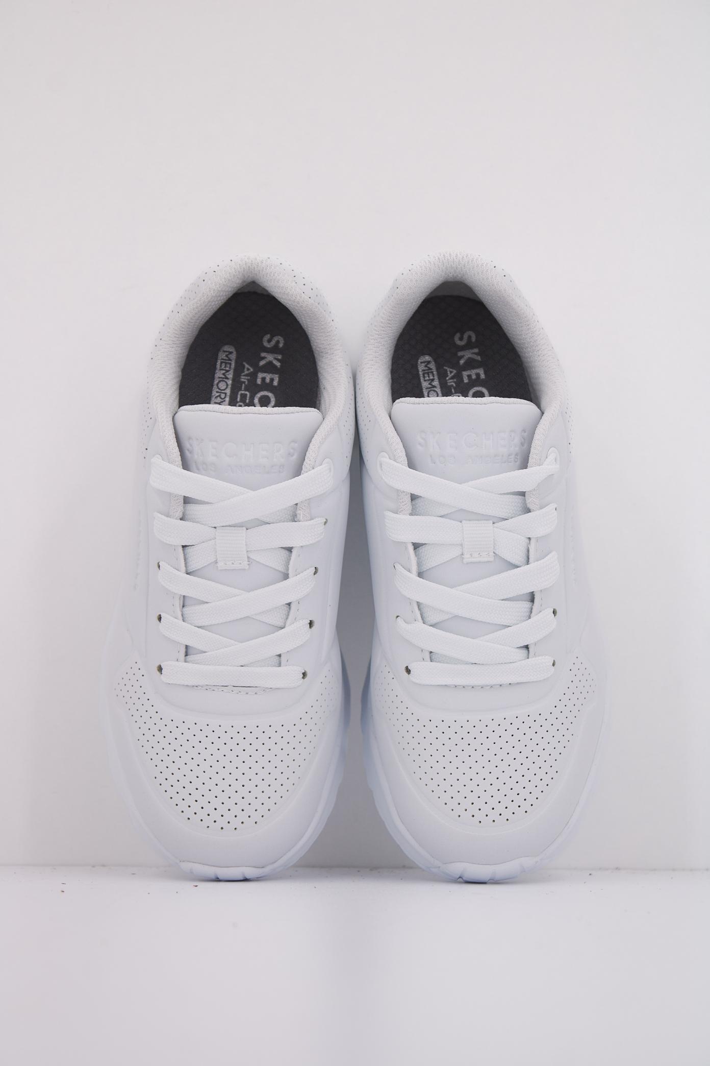 SKECHERS UNO LITE - DELODOX en color BLANCO (3)