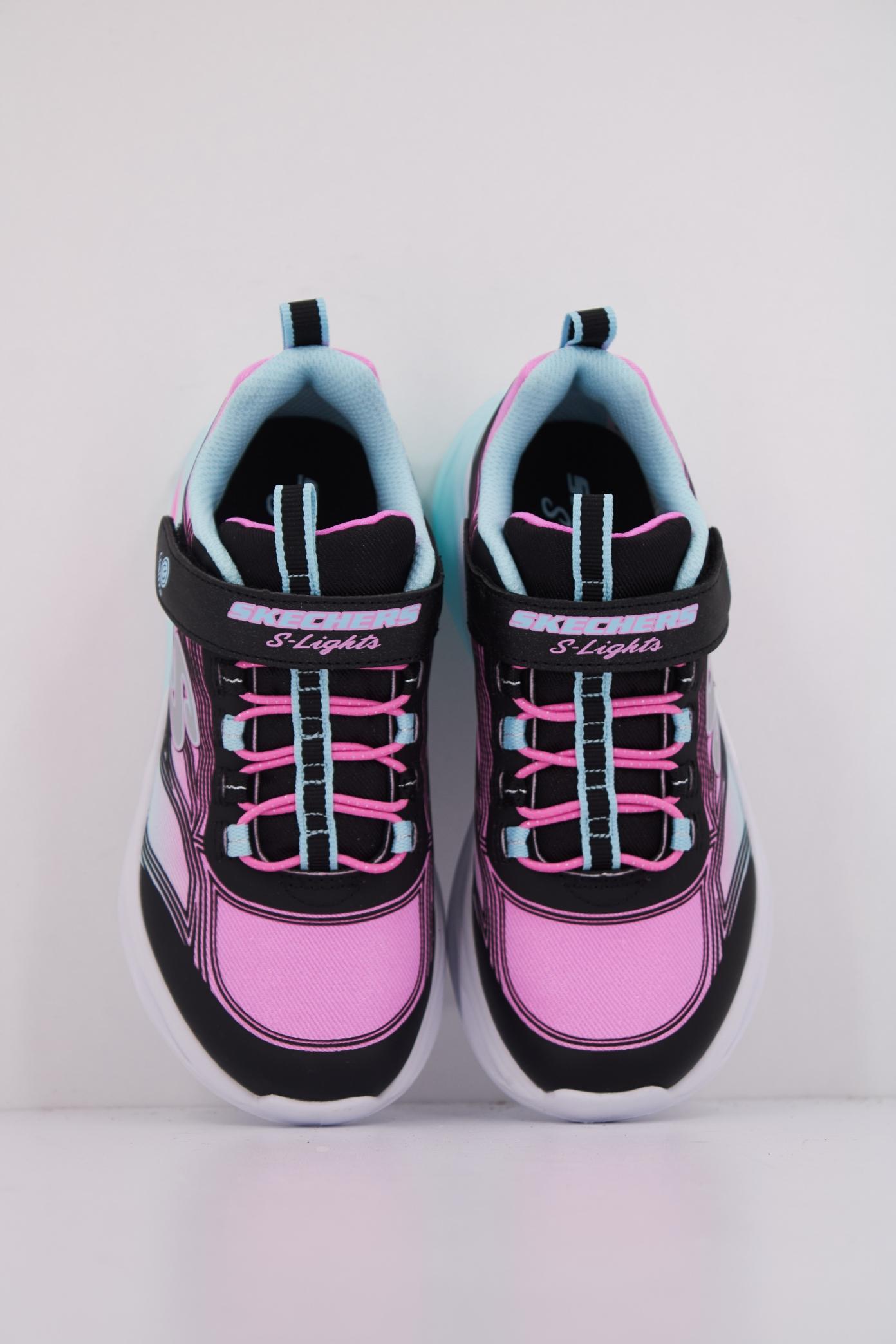 SKECHERS COSMIC GLOW en color NEGRO (3)