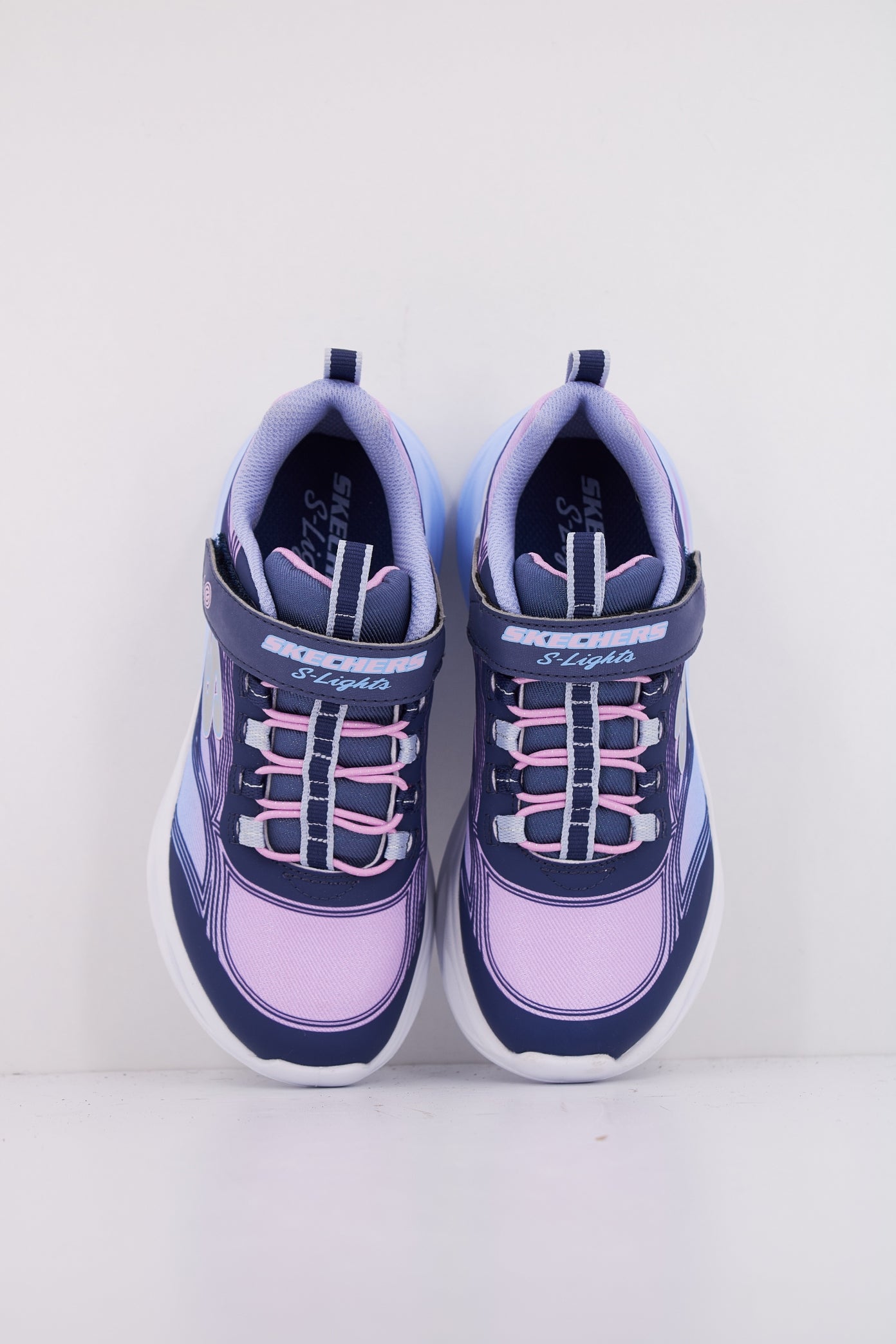 SKECHERS COSMIC GLOW en color VIOLETA (3)
