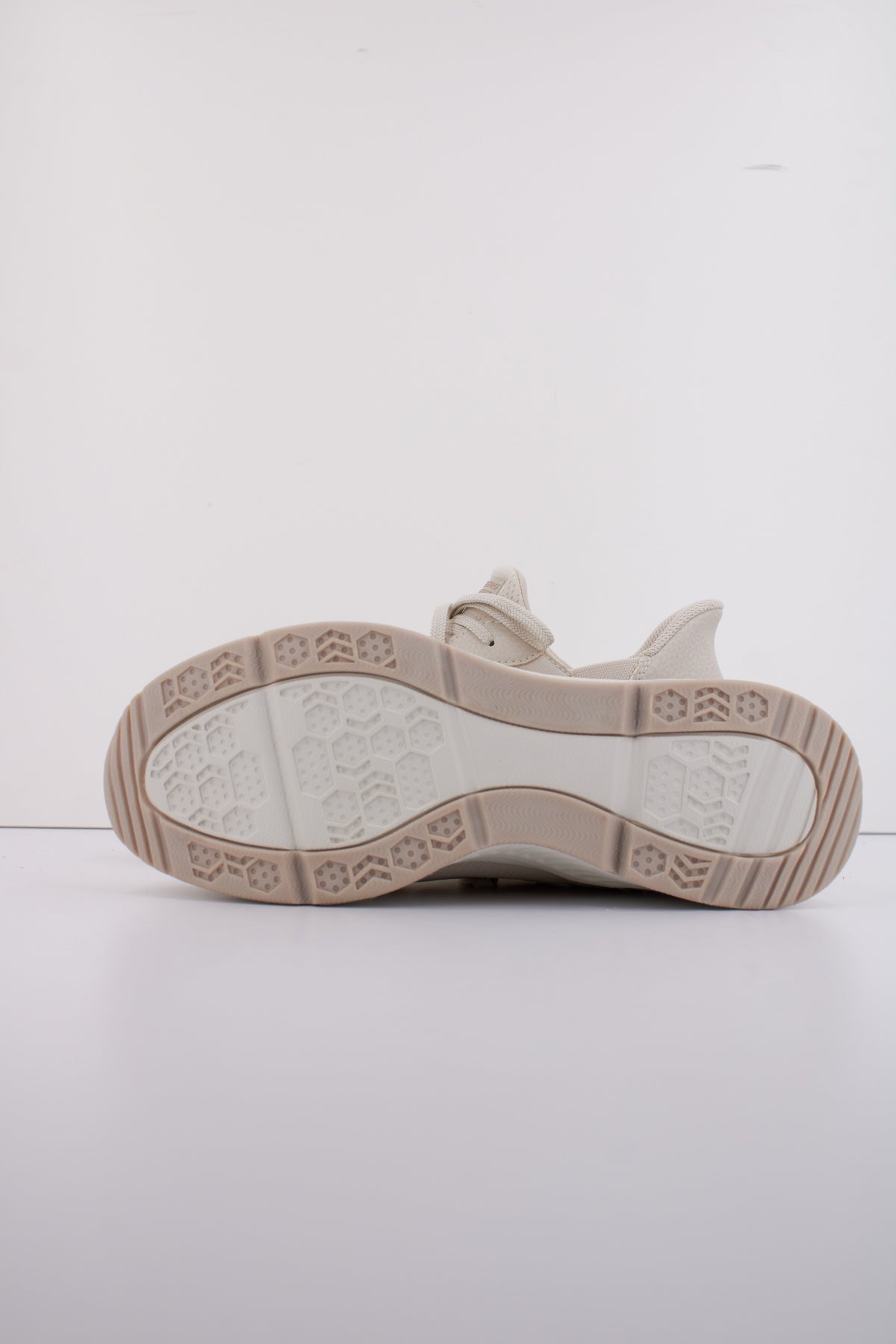 SKECHERS BOBS ARCH COMFORT B en color BEIS (5)
