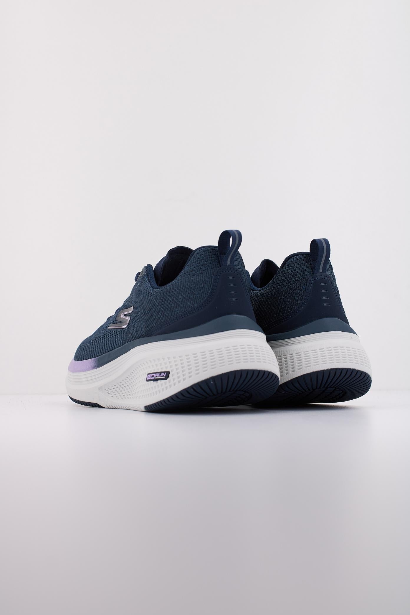 SKECHERS GO RUN ELEVATE . en color AZUL (4)