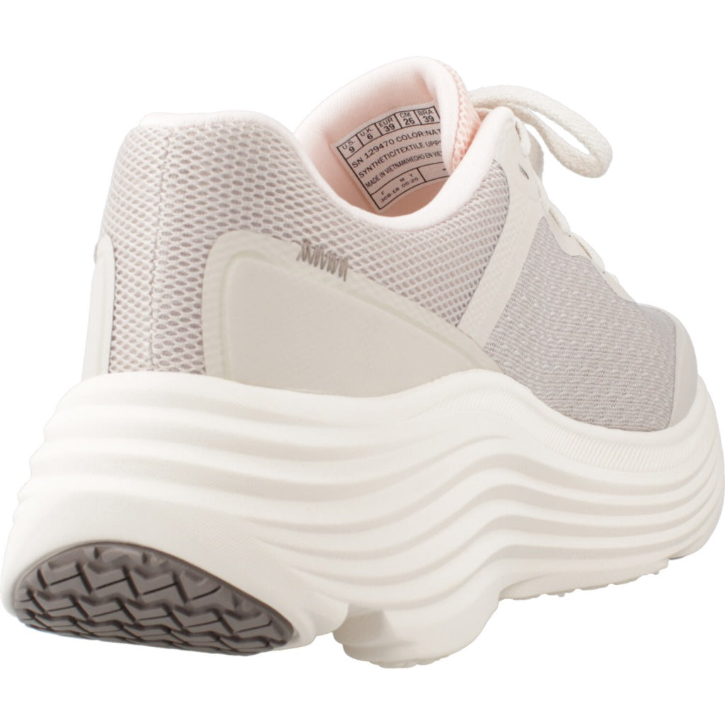 SKECHERS MAX CUSHIONING ENDEA en color BEIS (3)