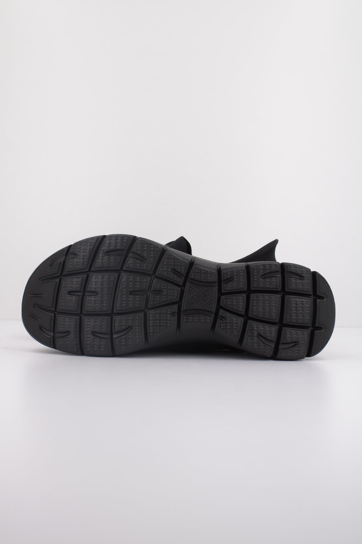 SKECHERS SLIP-INS - SUMMITS NEW DAILY en color NEGRO (5)