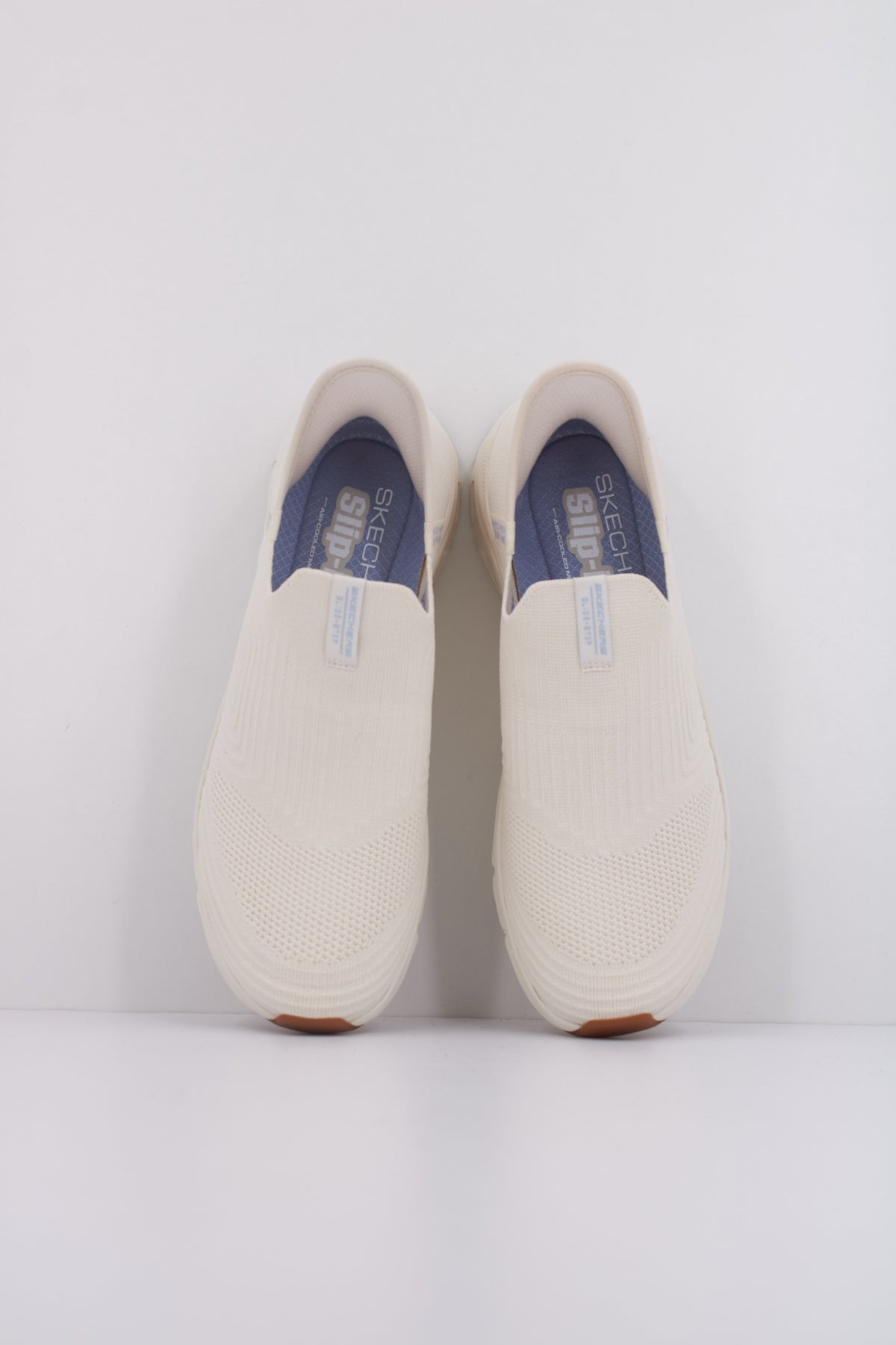 SKECHERS GLIDE STEP PRO SLIP-INS en color BEIS (3)