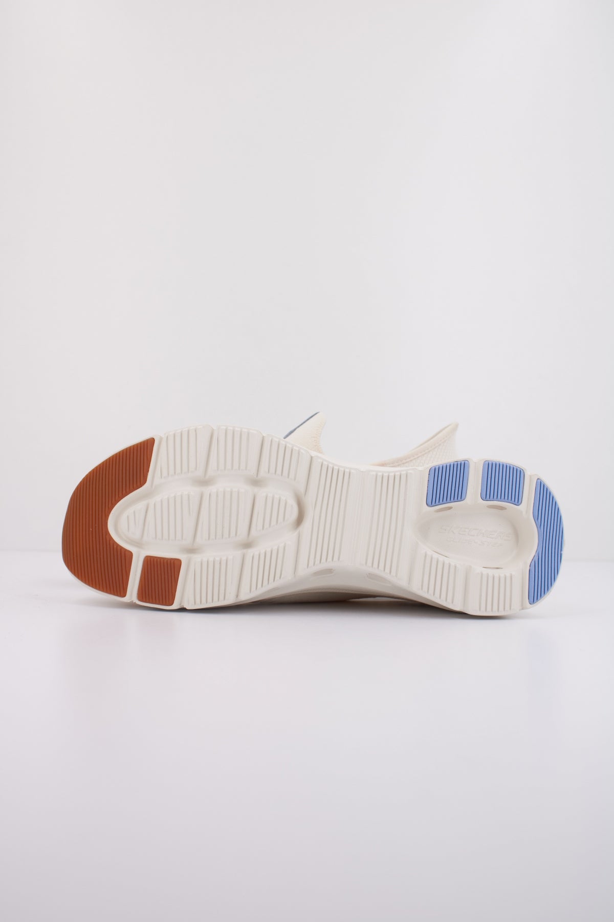 SKECHERS GLIDE STEP PRO SLIP-INS en color BEIS (5)