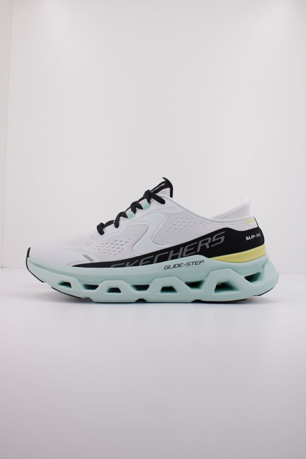 SKECHERS SPLI-INS GLIDE-STEP ALTUS en color BLANCO (1)