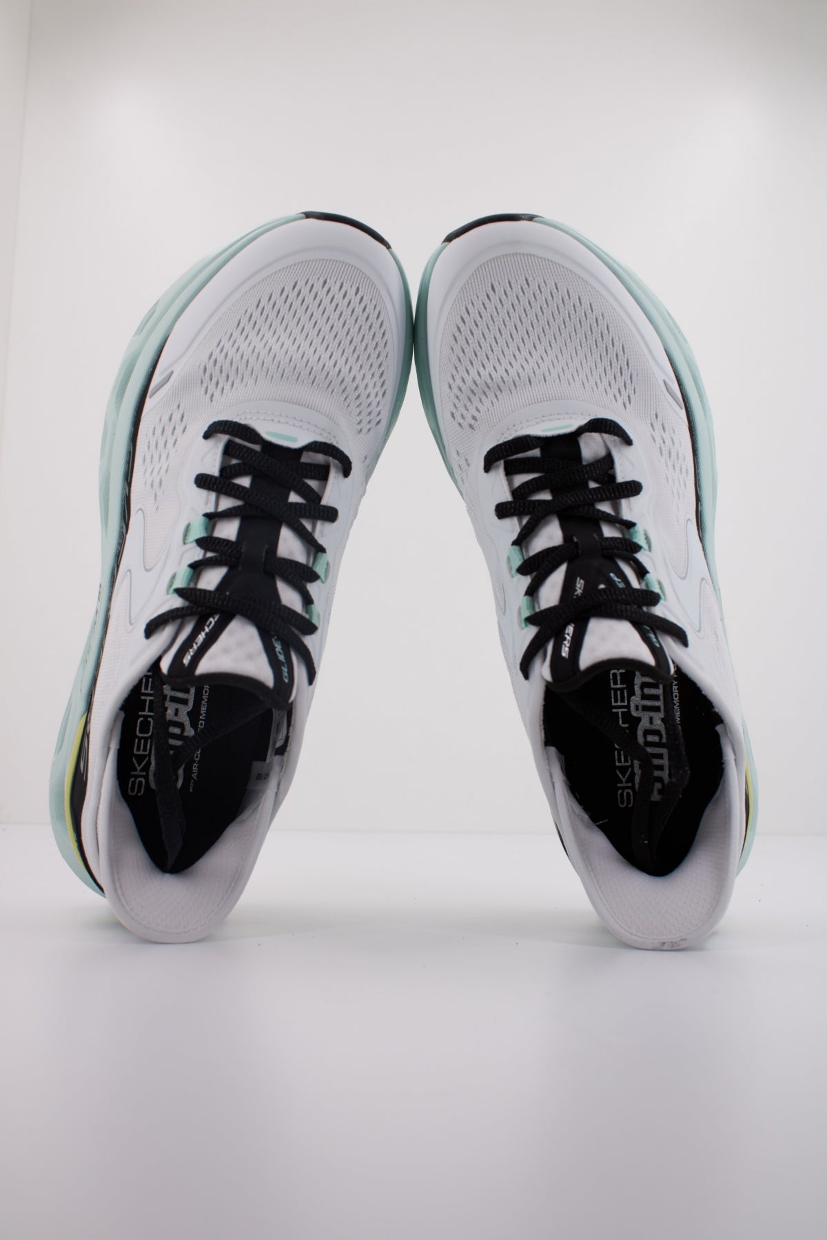 SKECHERS SPLI-INS GLIDE-STEP ALTUS en color BLANCO (3)