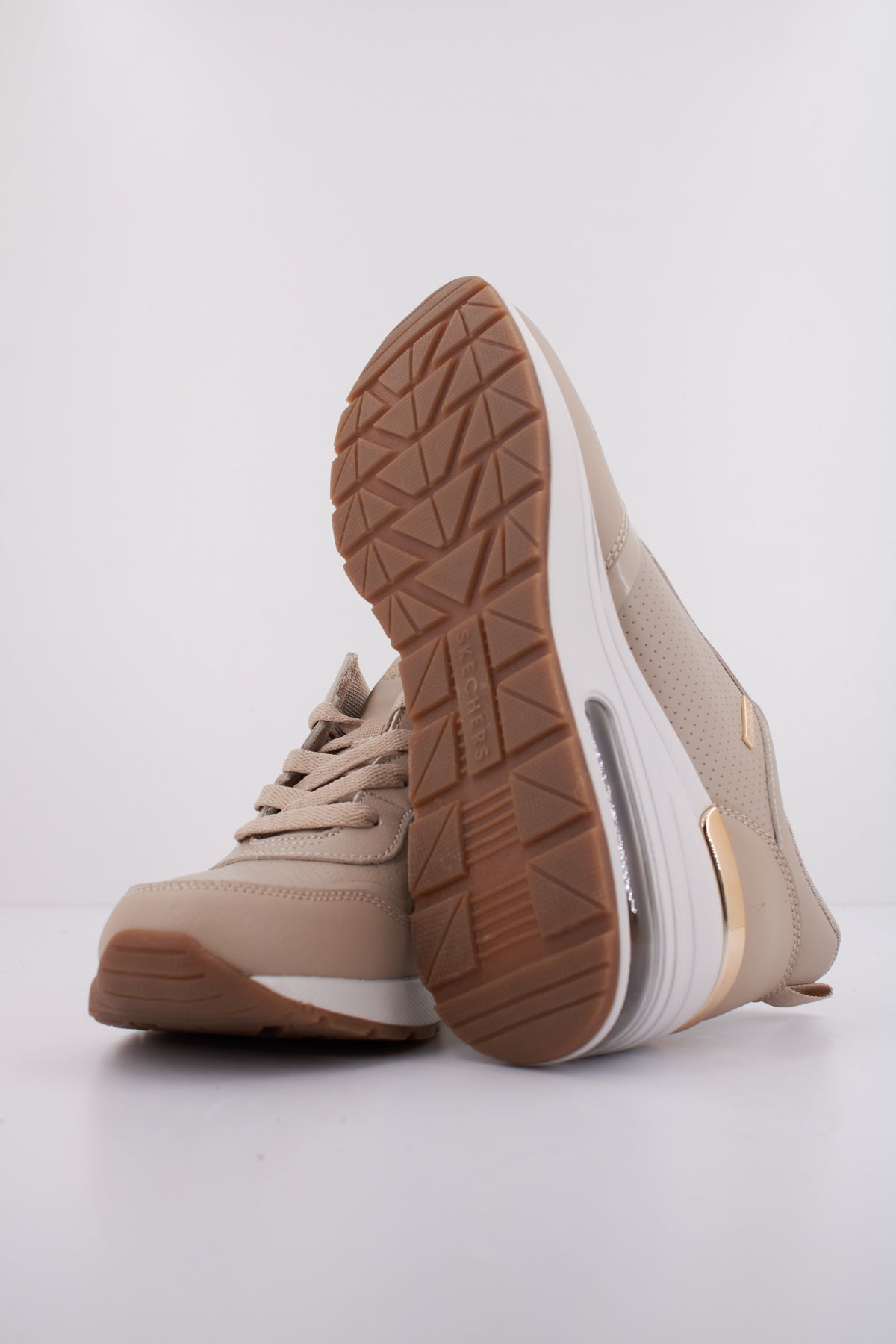 SKECHERS MILLION AIR HOTTER A en color BEIS (5)