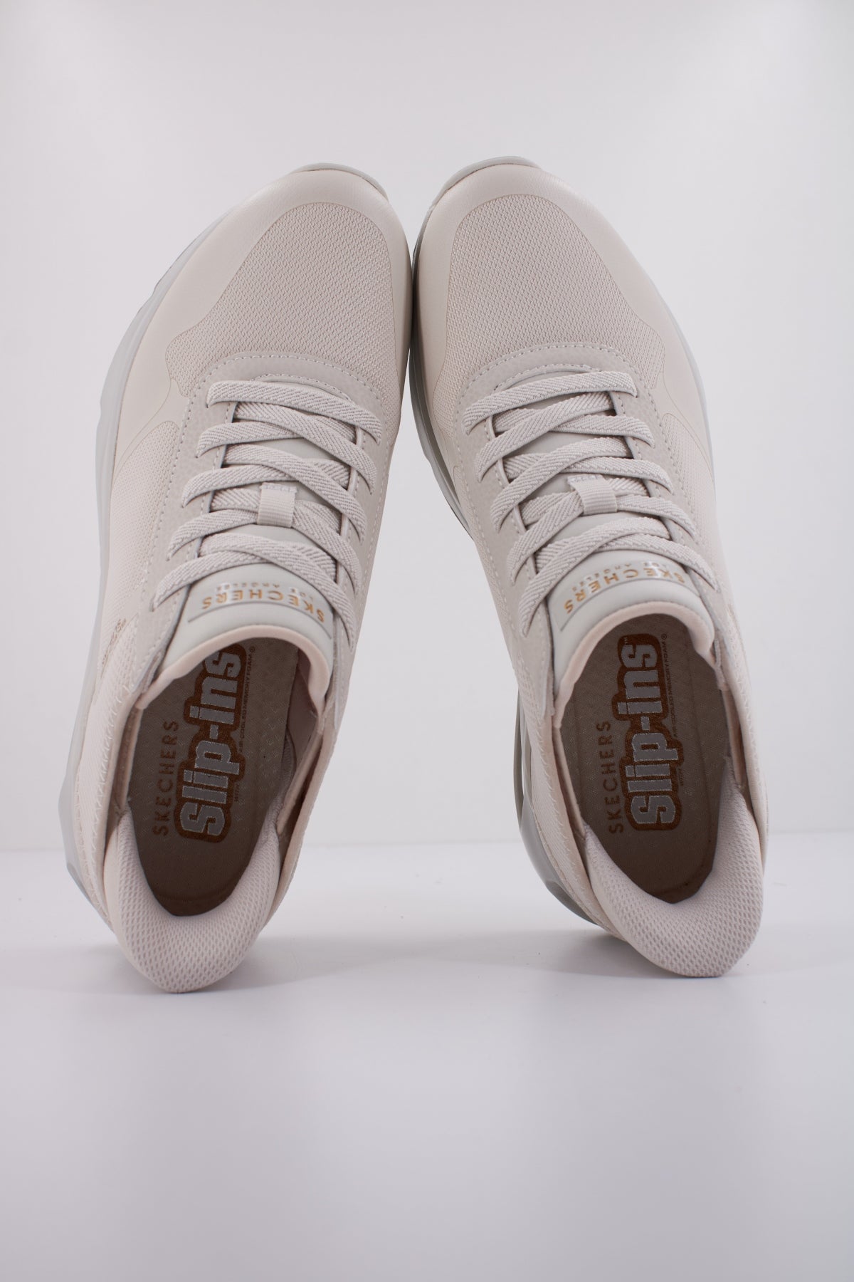 SKECHERS TRES AIR UNO en color BEIS (3)