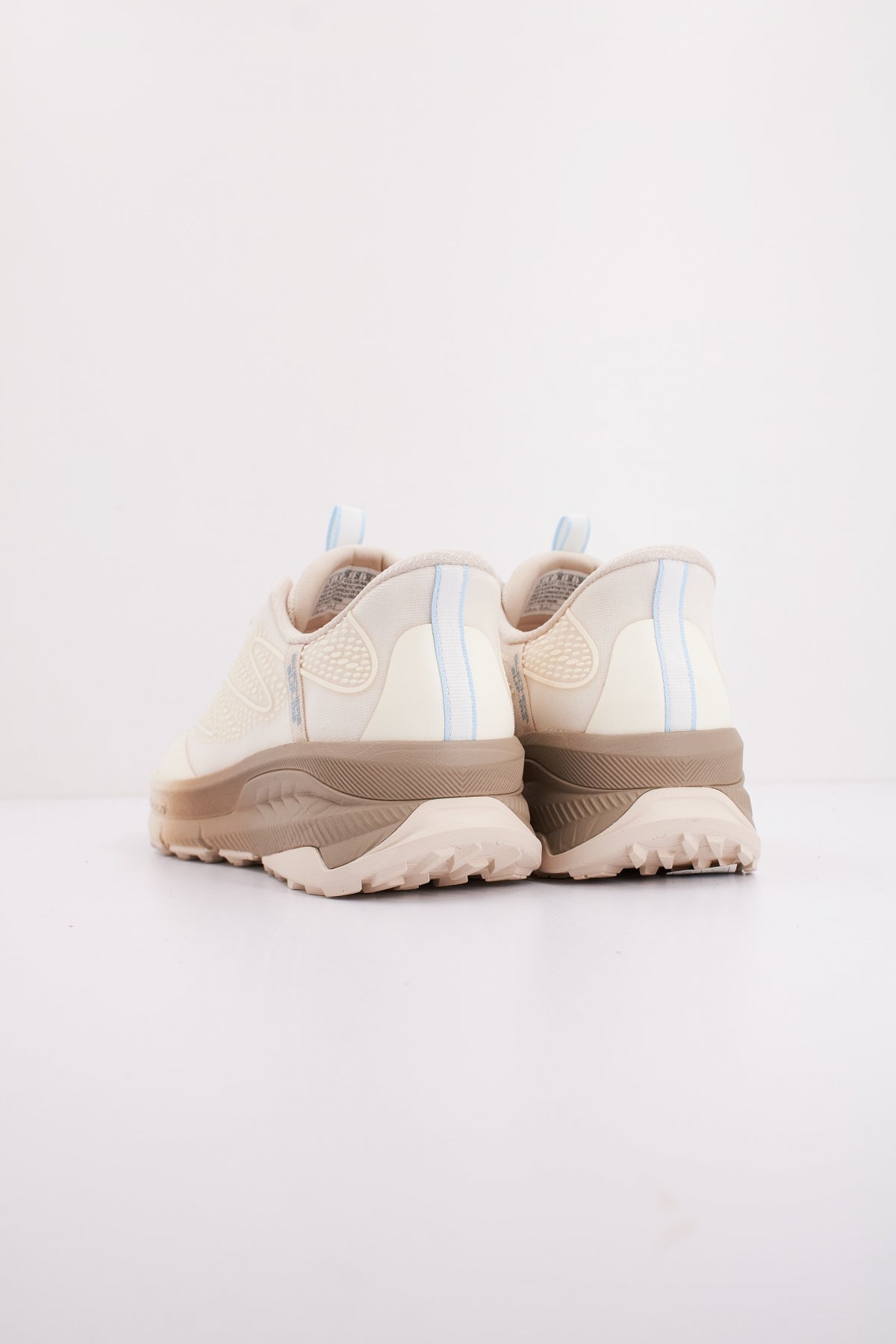 SKECHERS SLIP-INS SWITCH BACK en color BEIS (4)