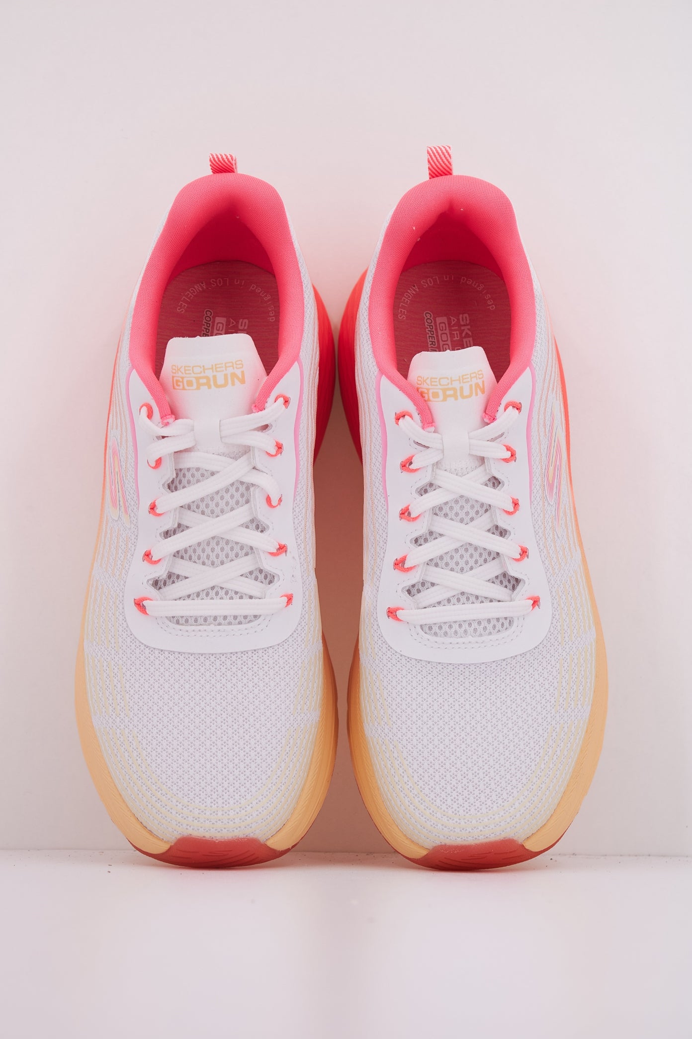 SKECHERS MAX CUSHIONING ELITE . en color BLANCO (3)
