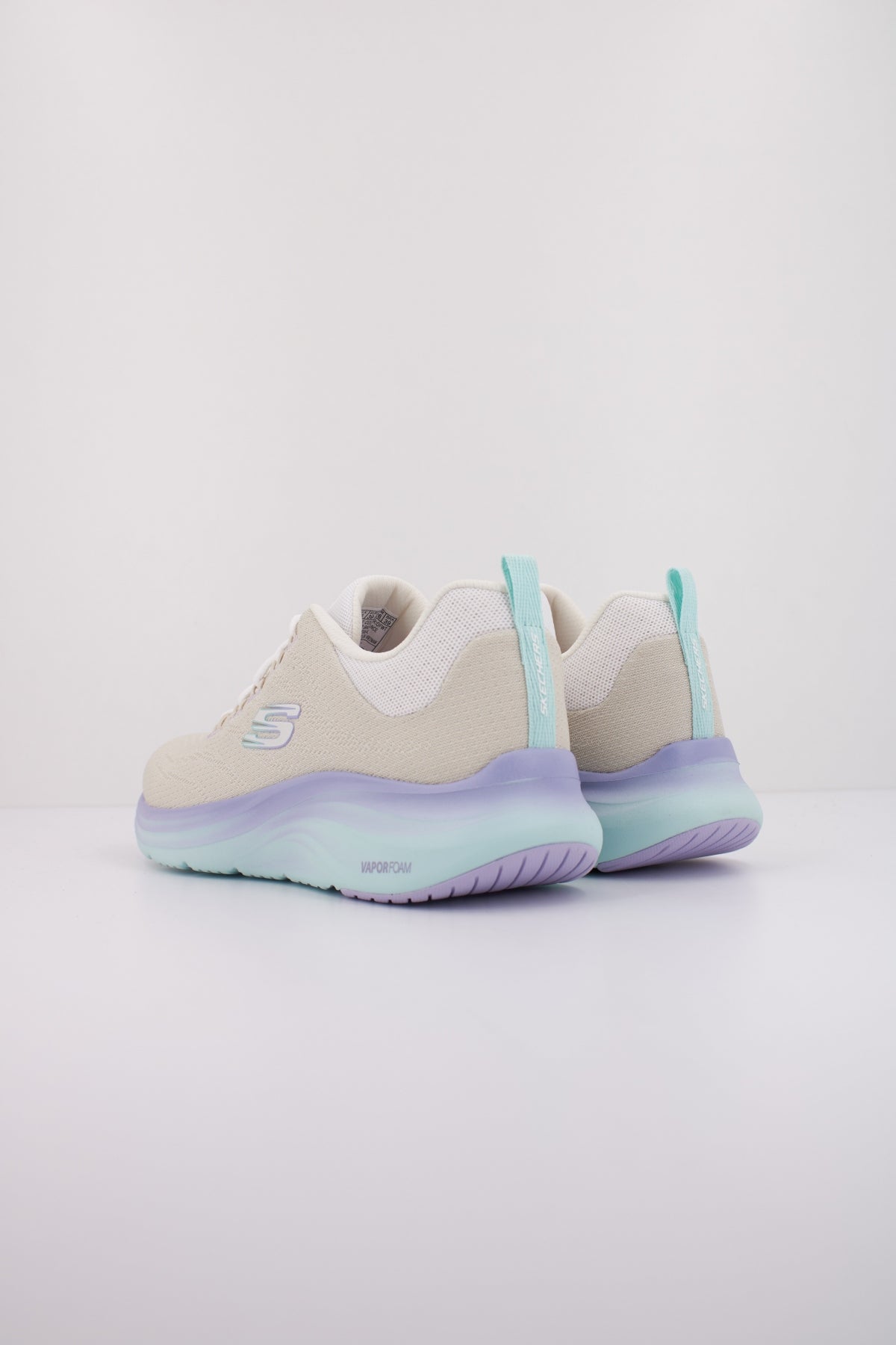 SKECHERS VAPOR FOAM - SUMMER JOURNEY en color BEIS (4)