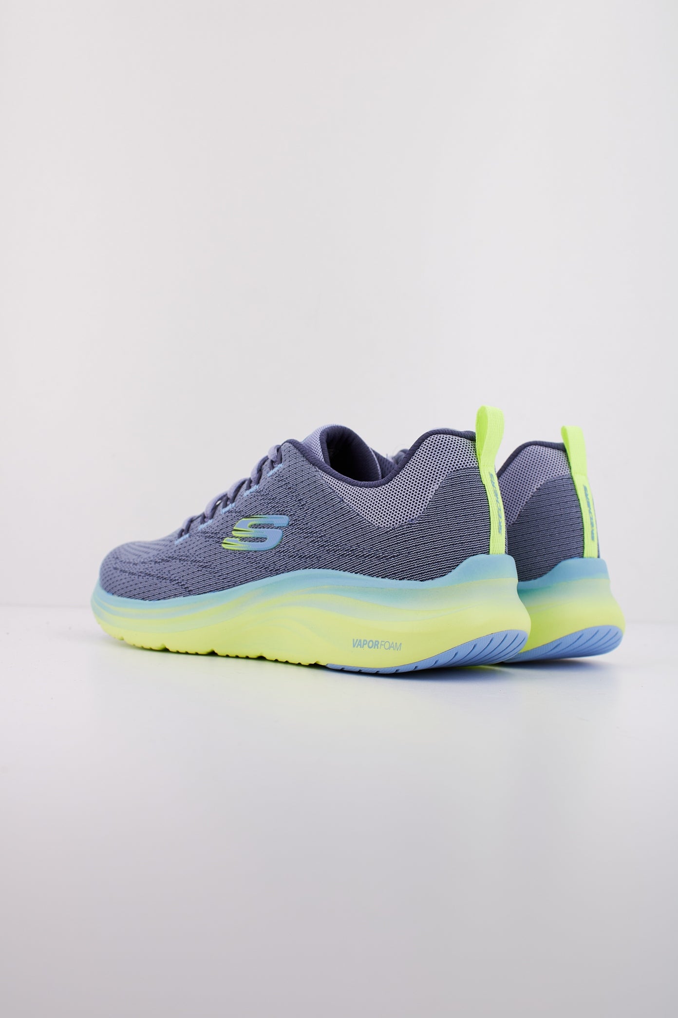 SKECHERS VAPOR FOAM en color VIOLETA (4)