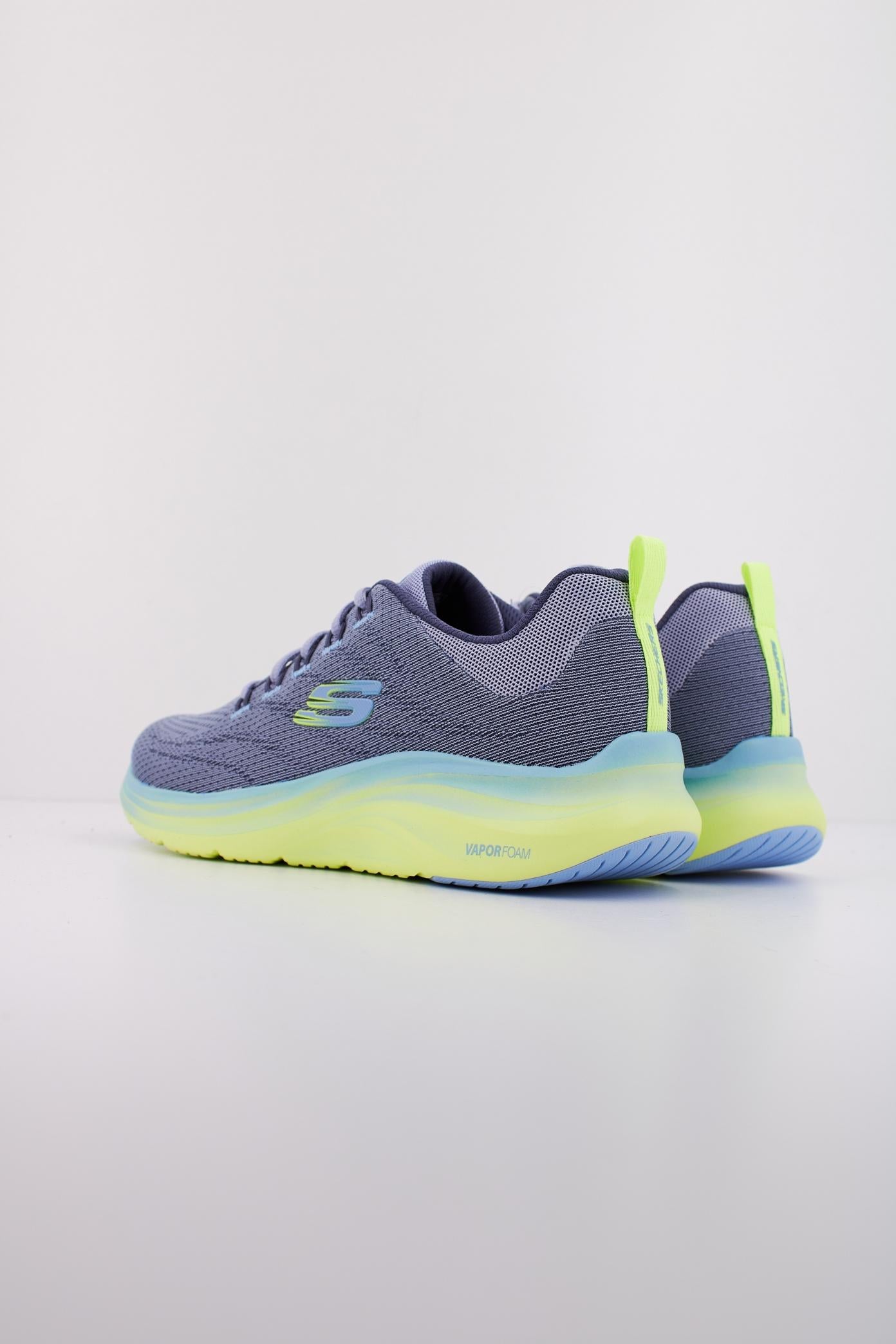 SKECHERS VAPOR FOAM en color VIOLETA (4)