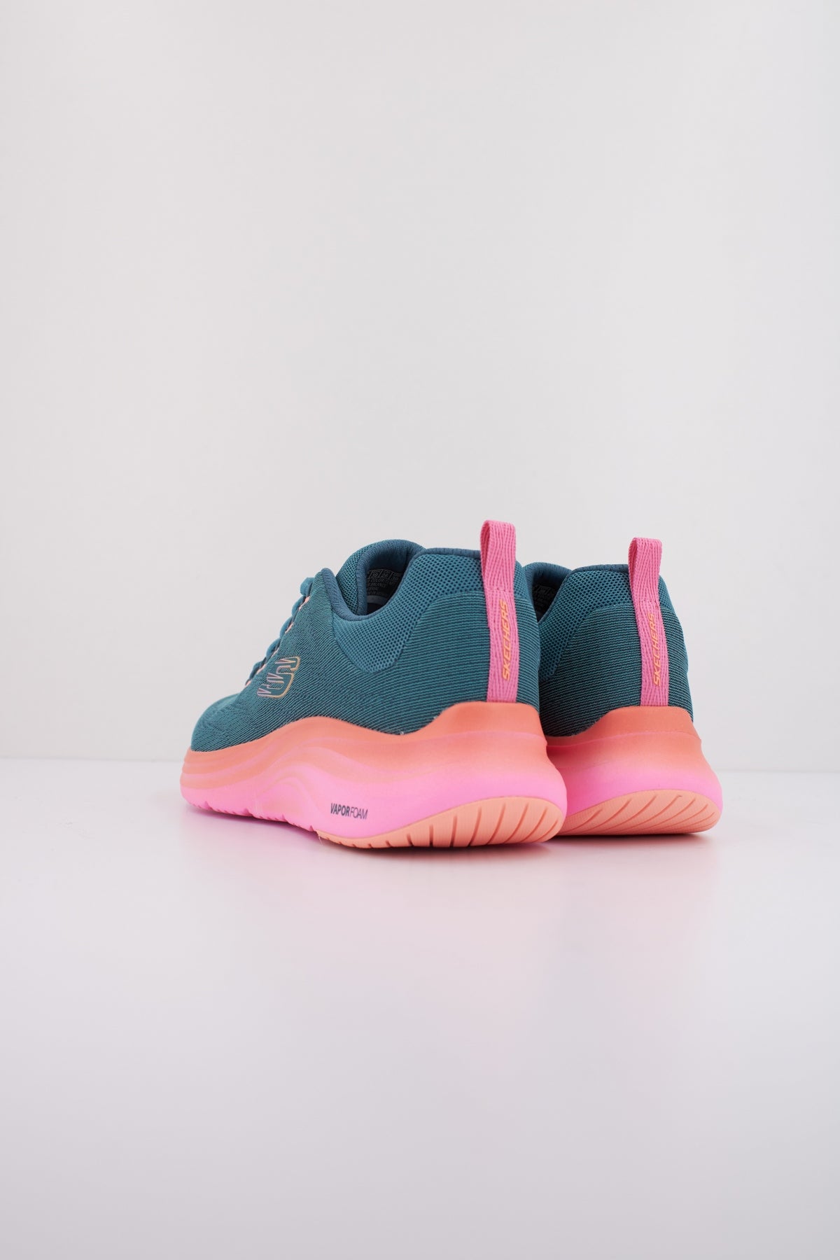 SKECHERS VAPOR FOAM en color VERDE (4)