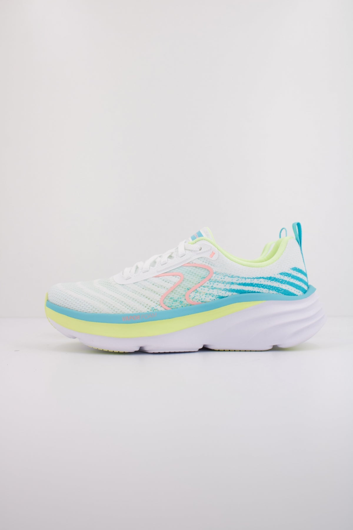 SKECHERS D'LUX VAPOR COOL BREEZE en color BLANCO (1)